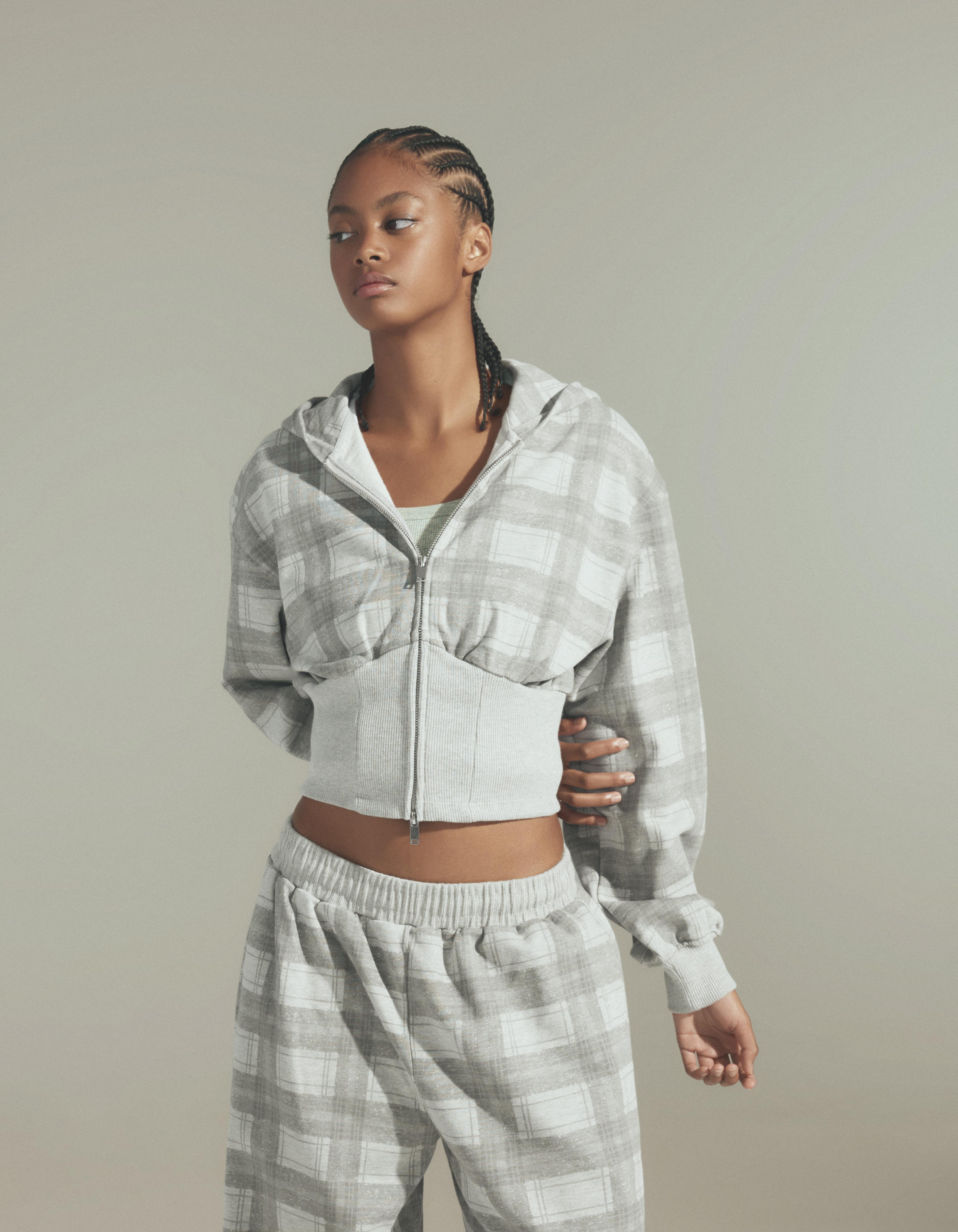 Bershka Bluza Z Kapturem I Suwakiem, Krata Kobieta Szary