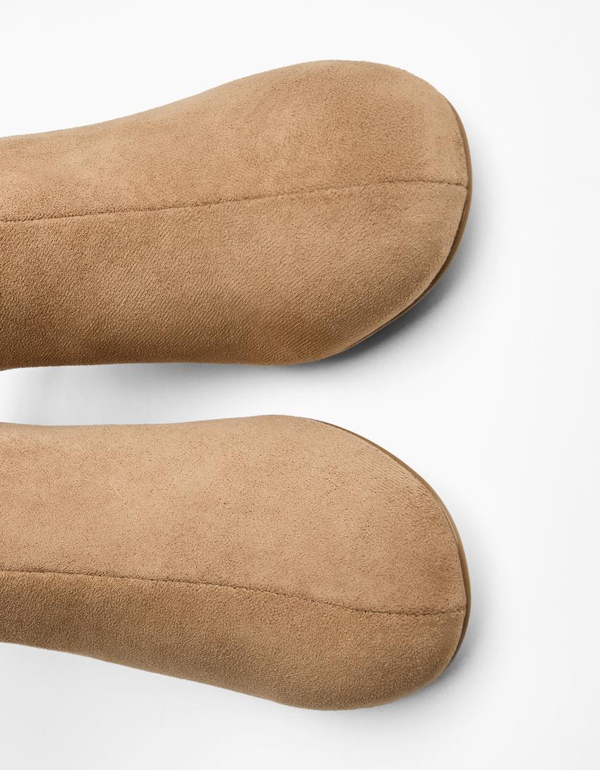 Kitten heel ankle boots-Tan