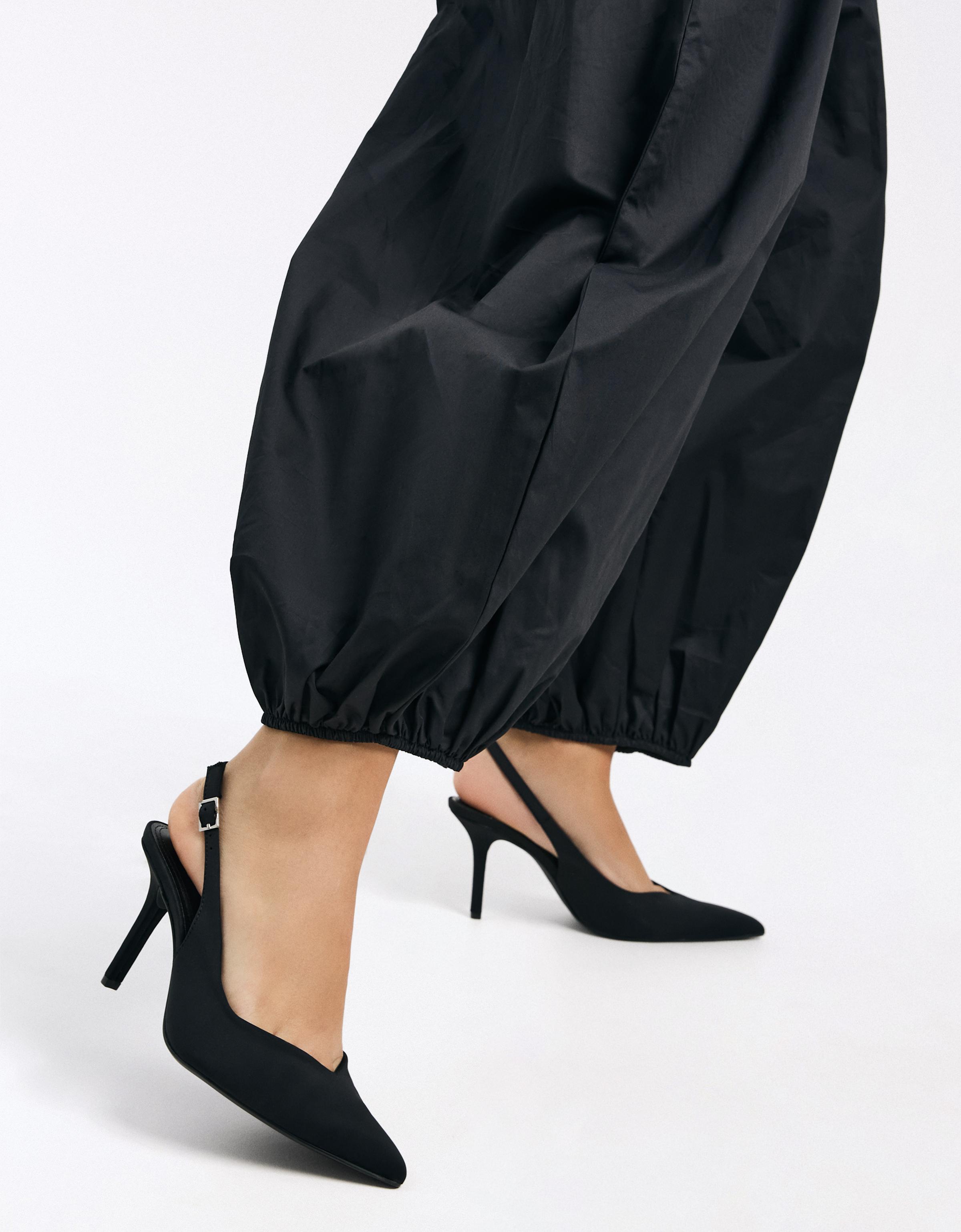 Heeled slingback shoes — BLACK