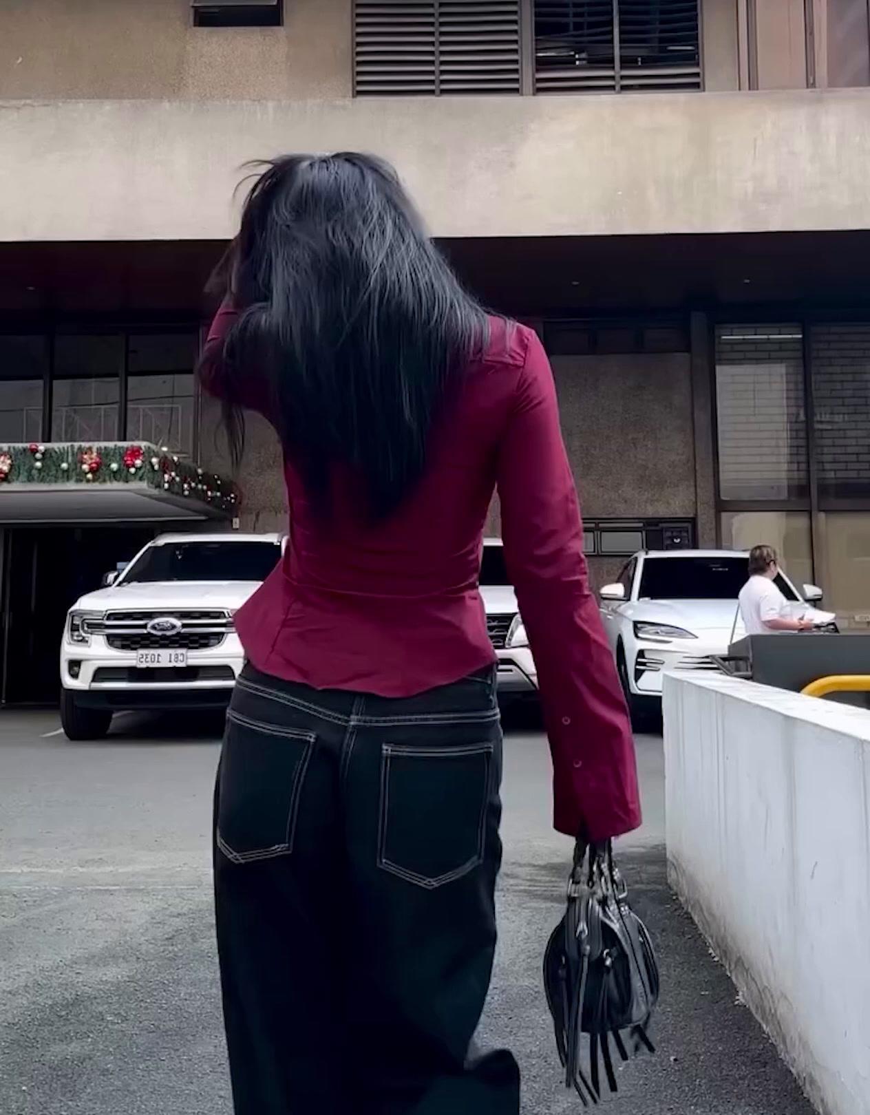 Çan kollu vücuda oturan gömlek - Görsel 105