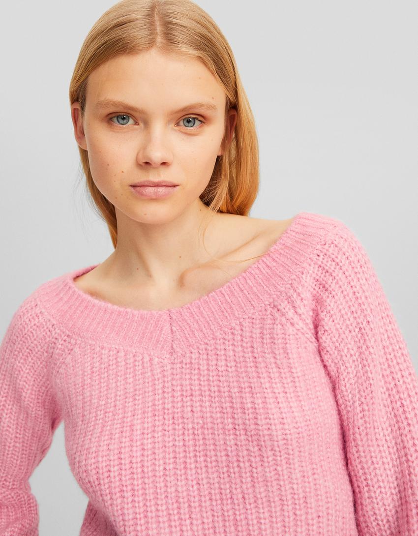 سويتر بقصة قصيرة وياقة على شكل V-زهري-2