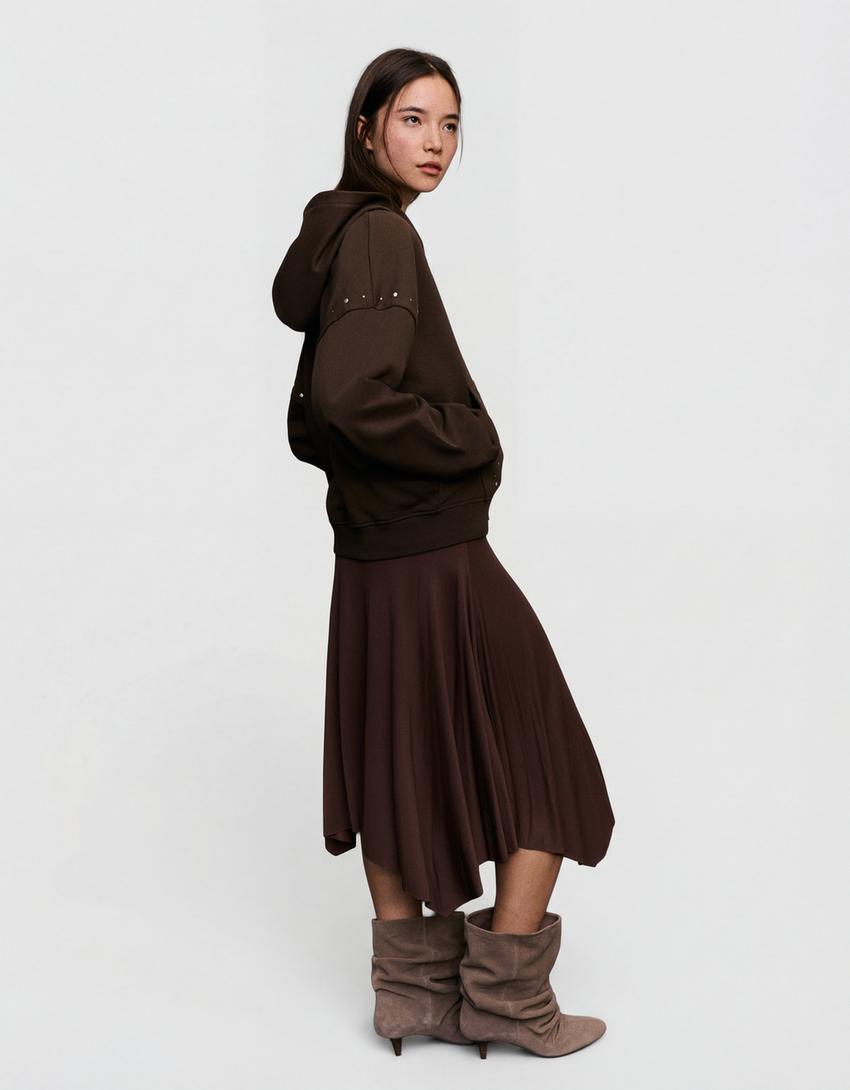 Hoodie med dragkedja och nitar-Brun