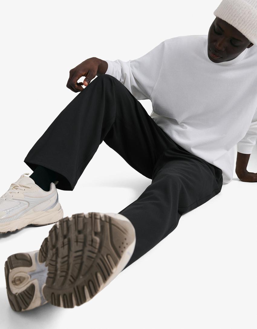 Pantalón straight jogger tailoring-Negro