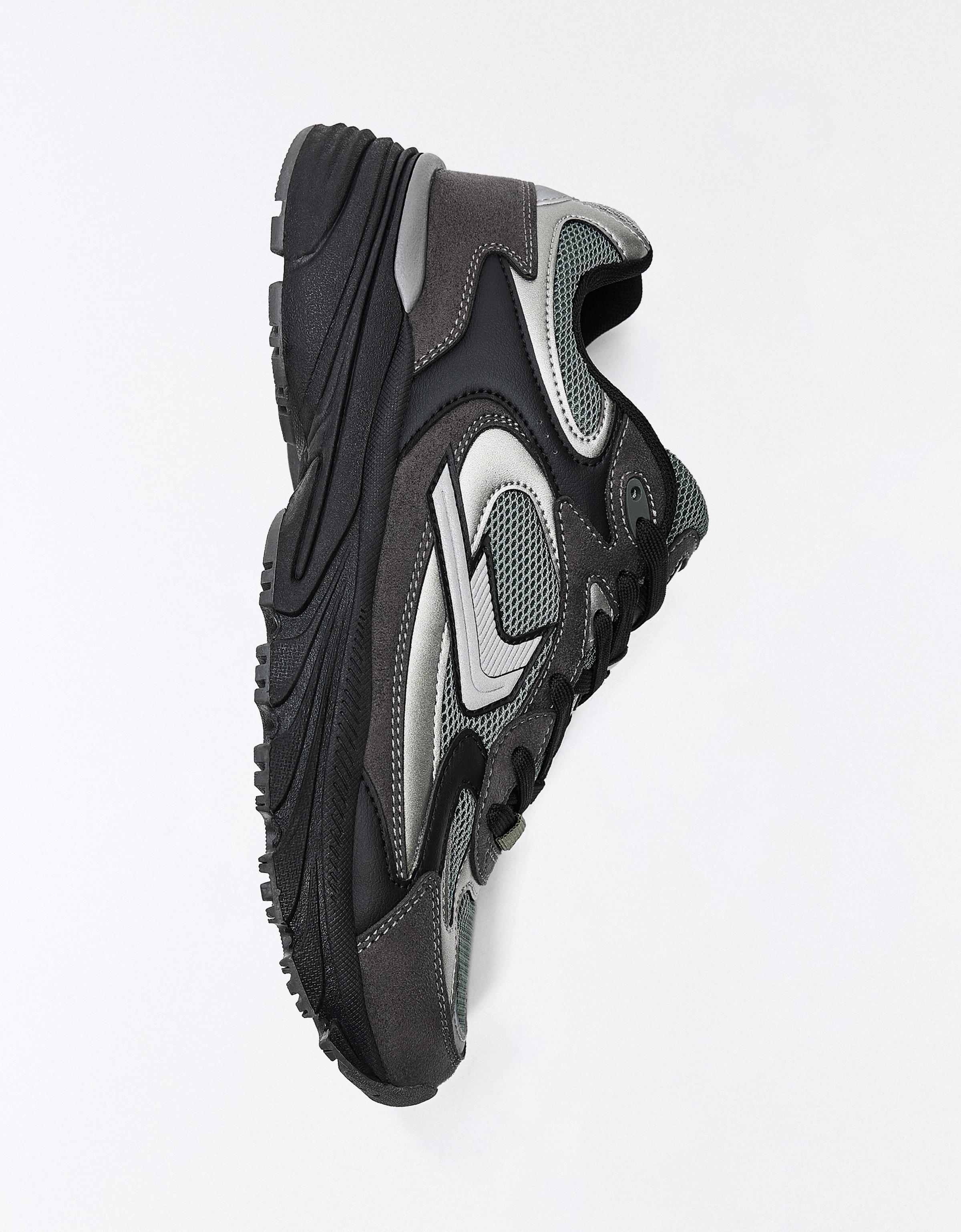 Multi-piece trainers — BLACK