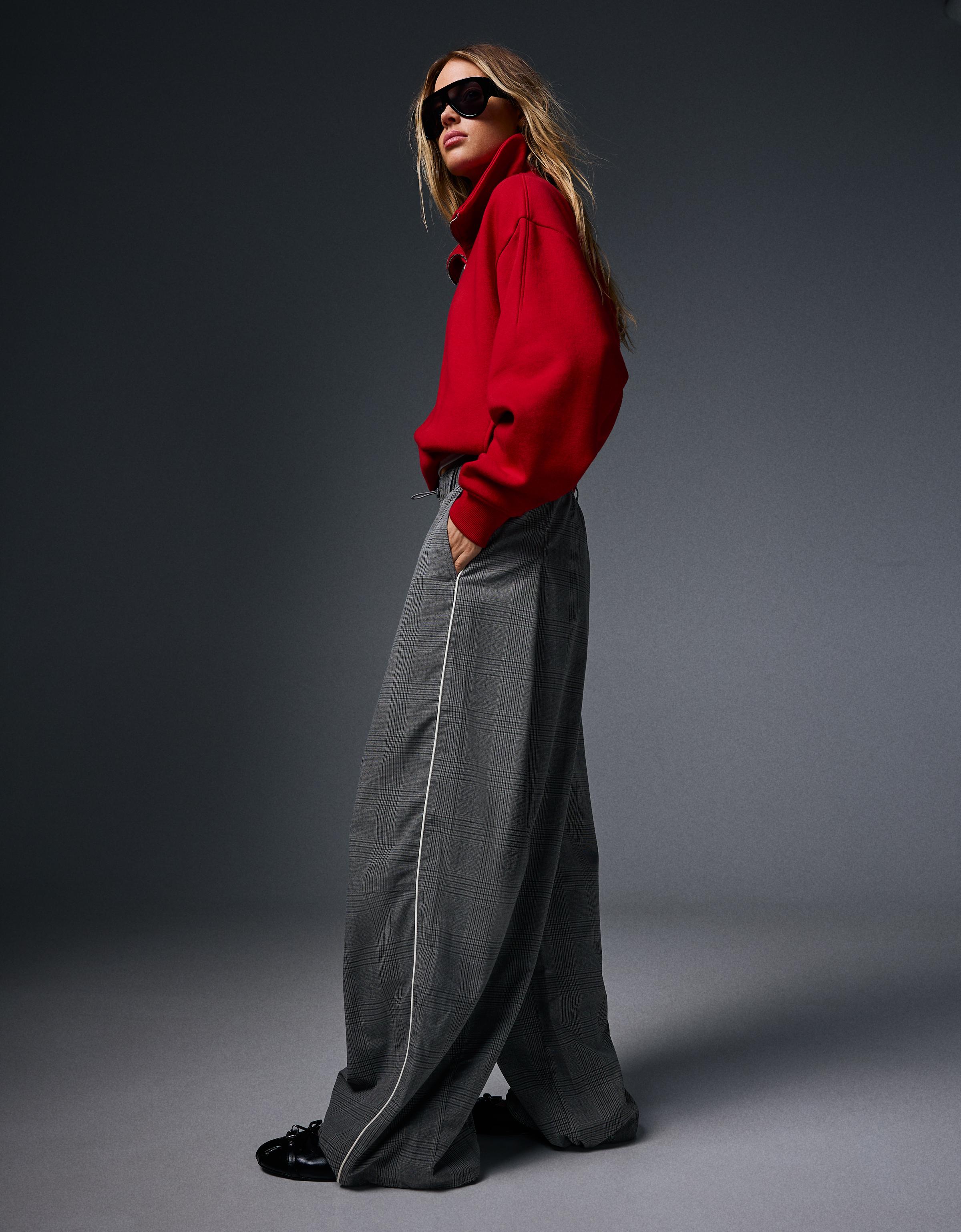 Checked pleat trousers — Grey