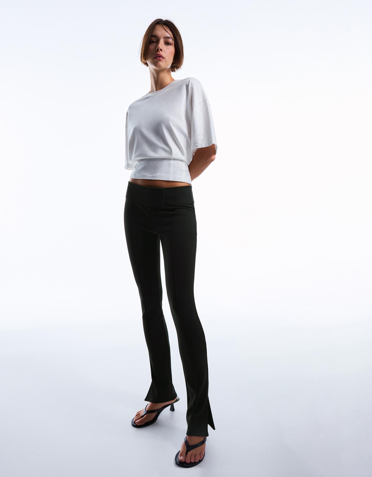 Bershka Pantaloni Ultra Compatti A Vita Bassa Donna 44 (Eur 40) Nero