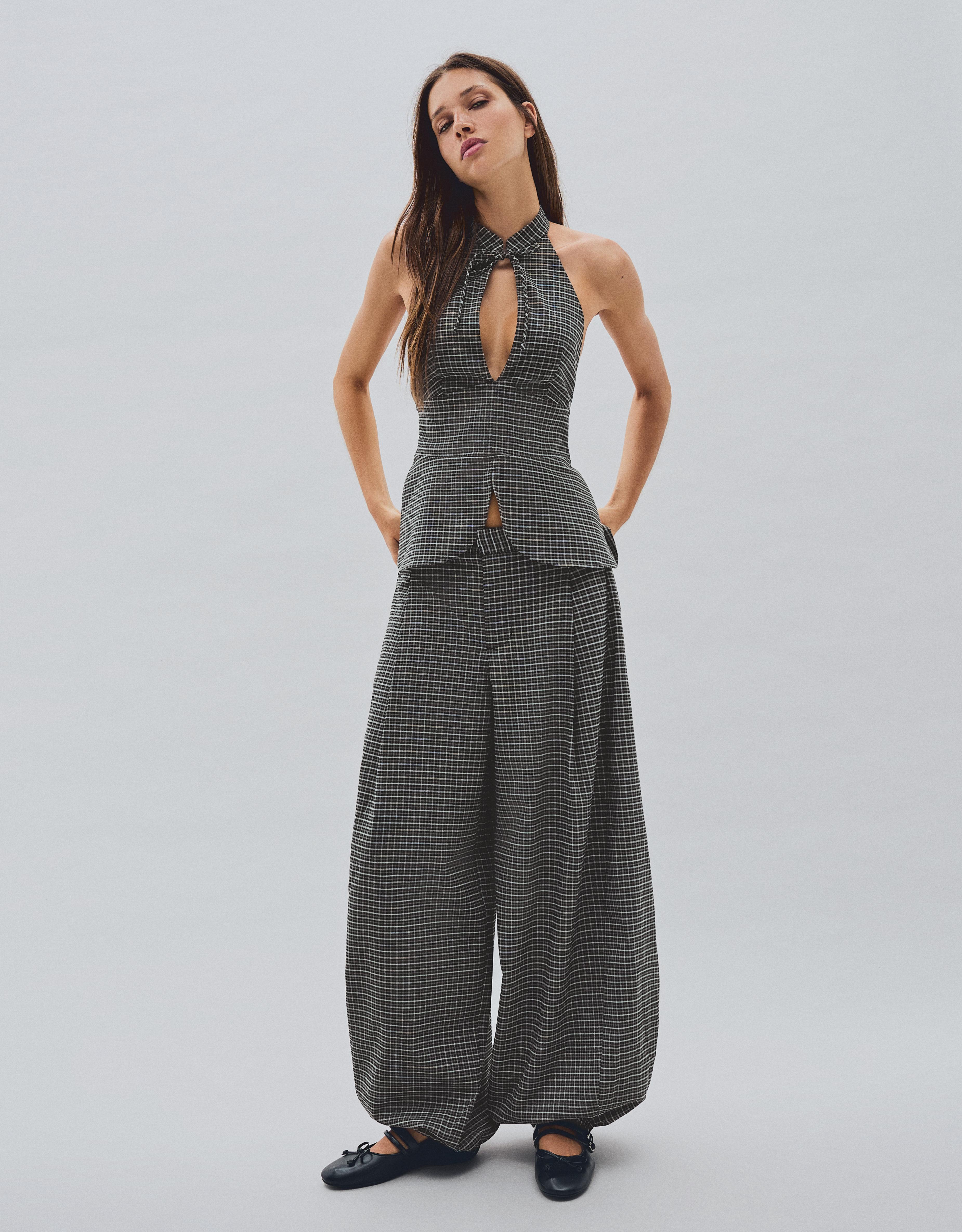 Halter neck top