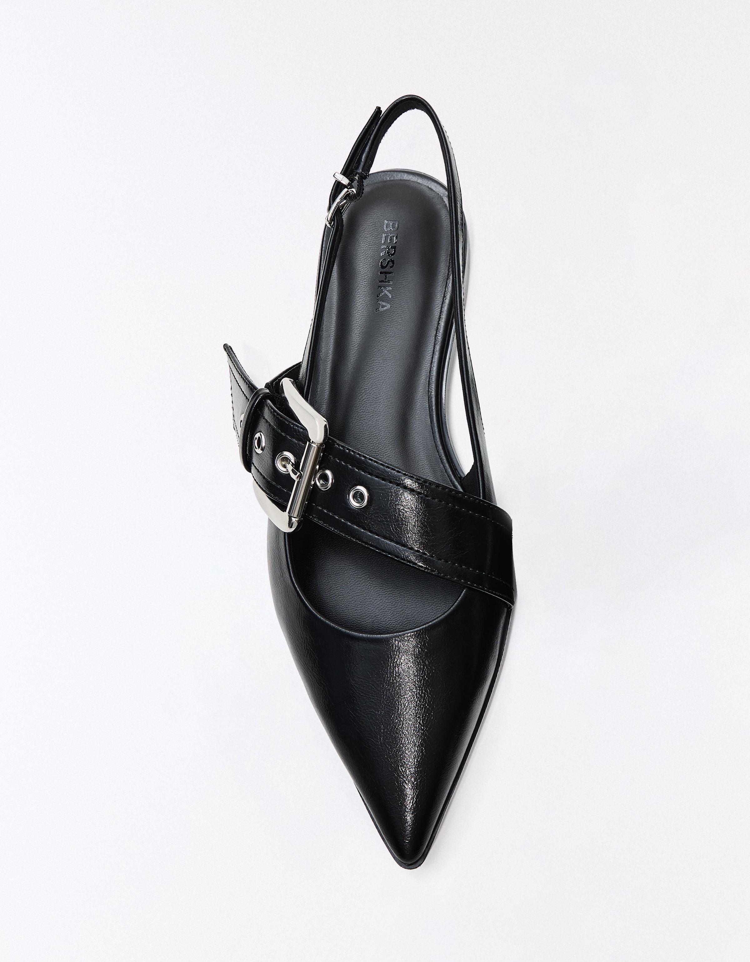 Slingback ballet flats with buckle — BLACK