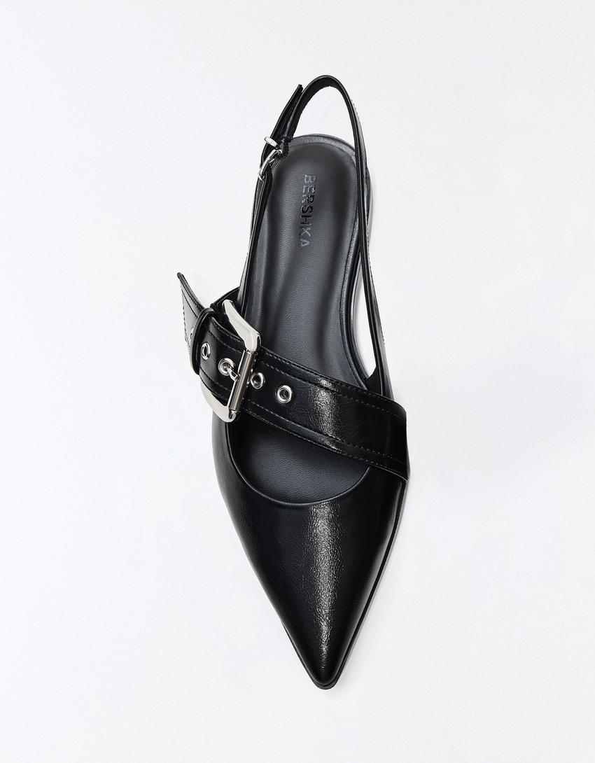 Ballerine décolletée à boucle-Noir