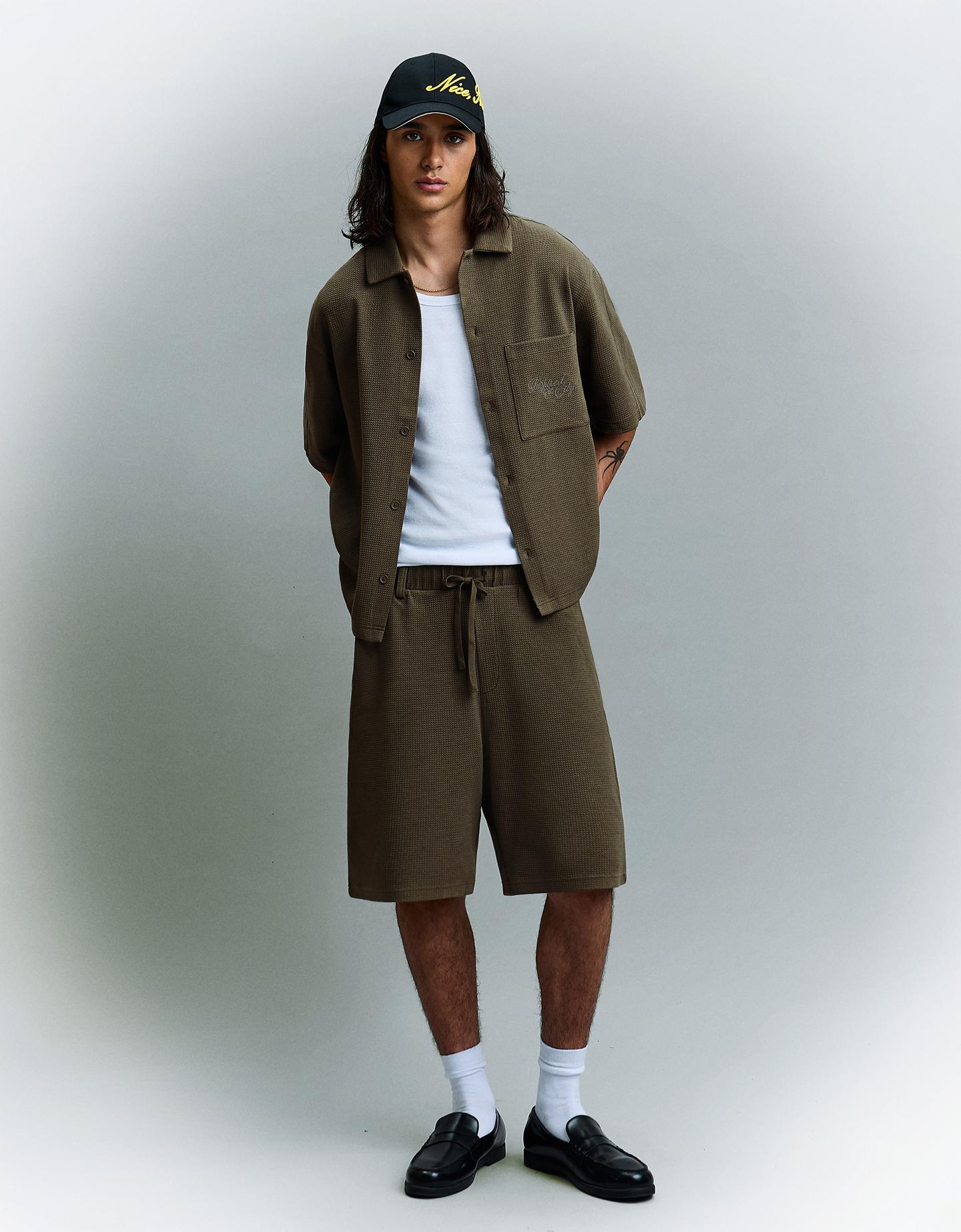Bershka bermudy skater z gofrem khaki