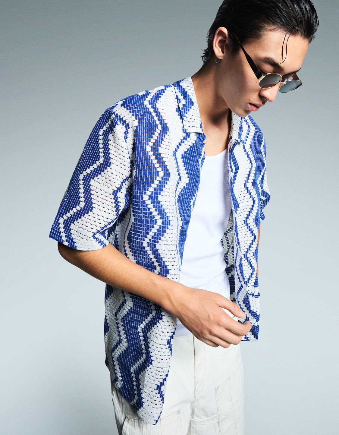 Short sleeve crochet shirt