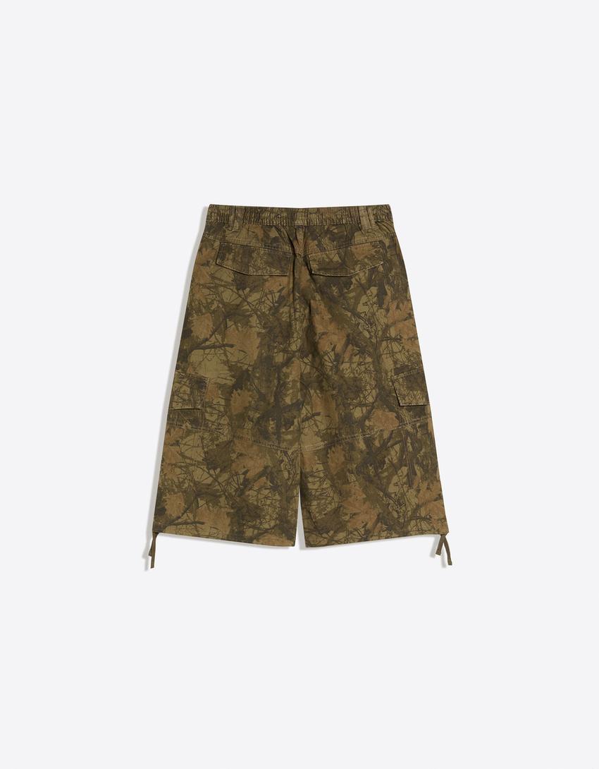 Printed Bermuda shorts-Khaki