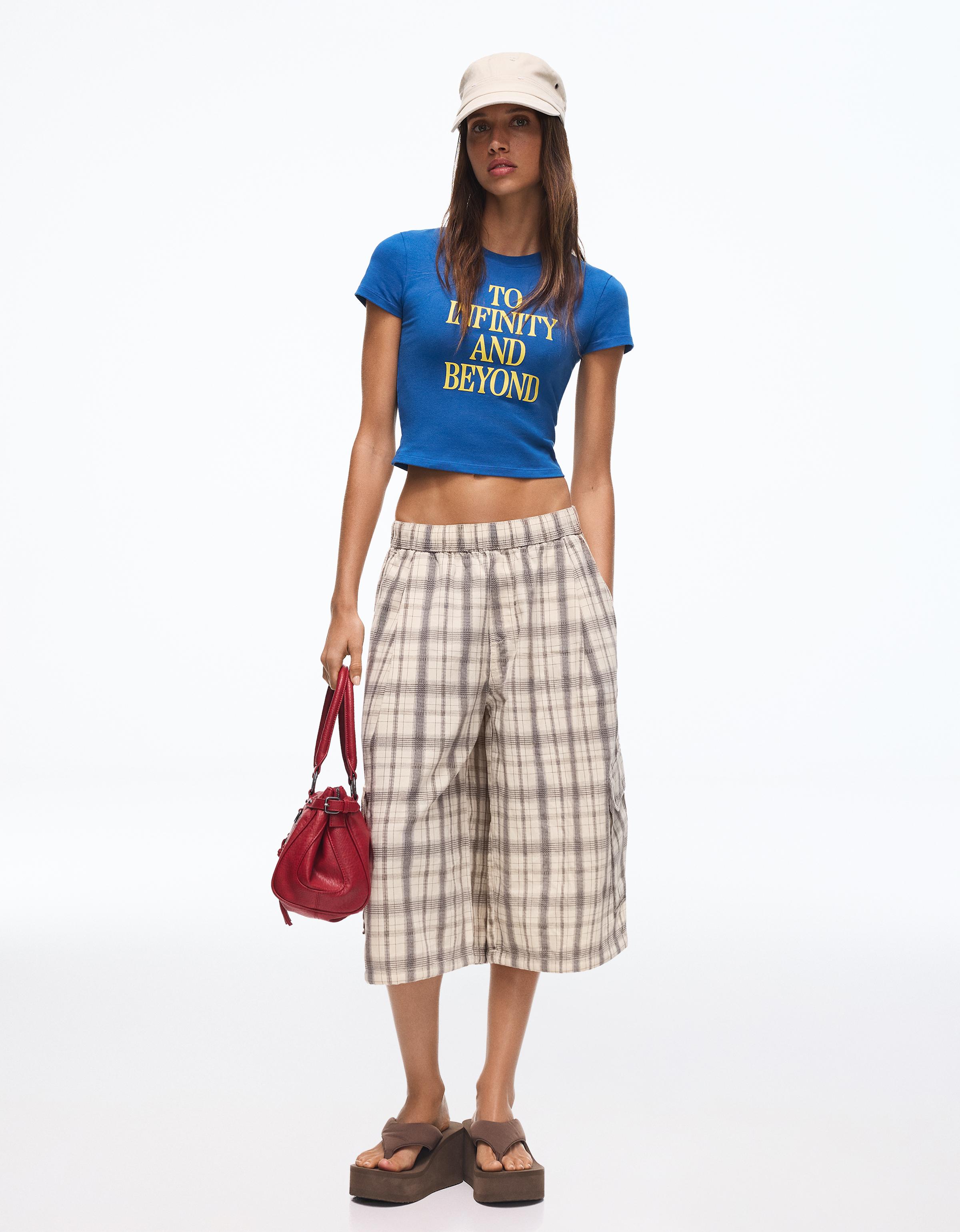 Elasticated waist cargo Bermuda shorts — Sand