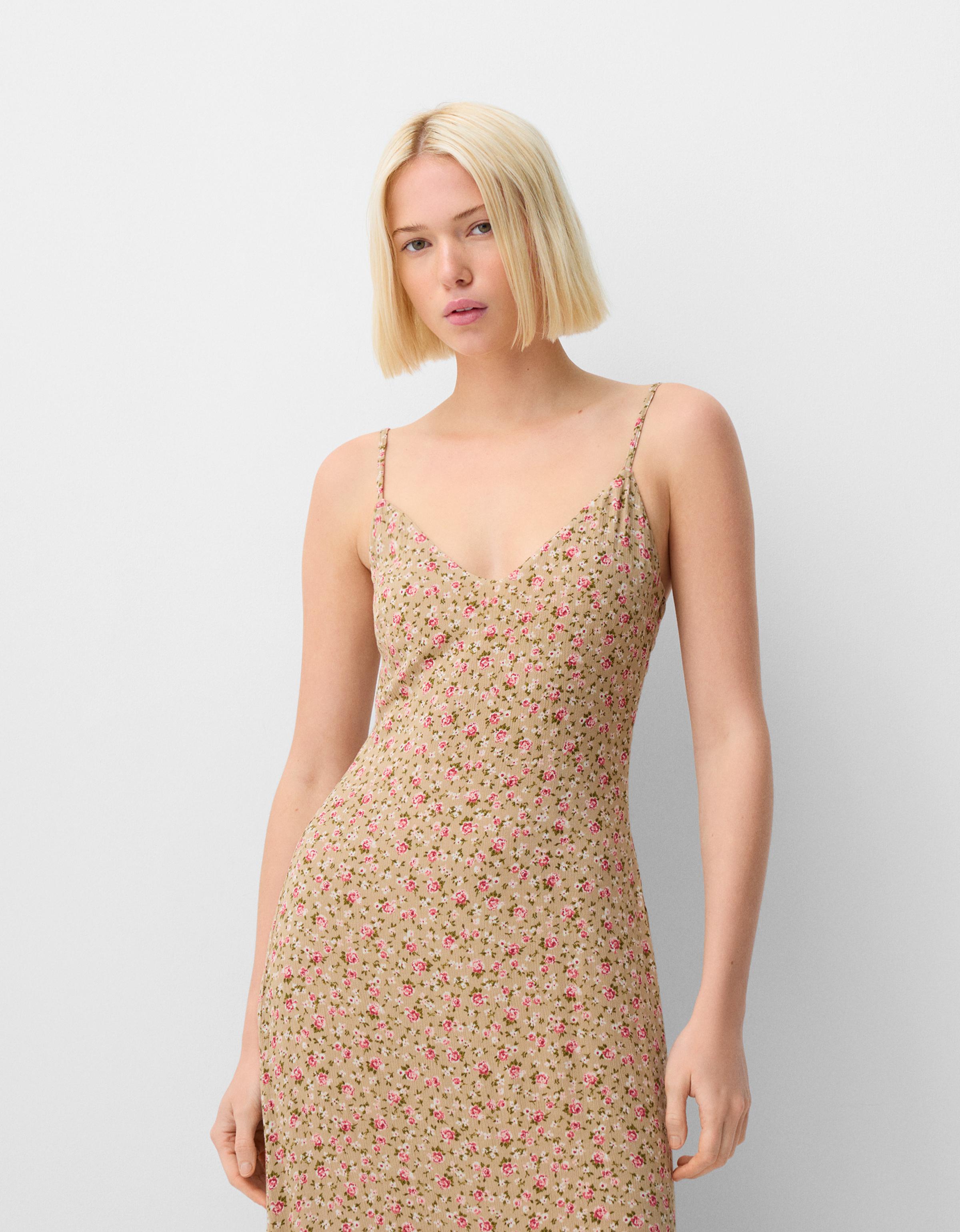 Bershka Gesmoktes Midikleid Mit Volants Und Print Damen L Khaki