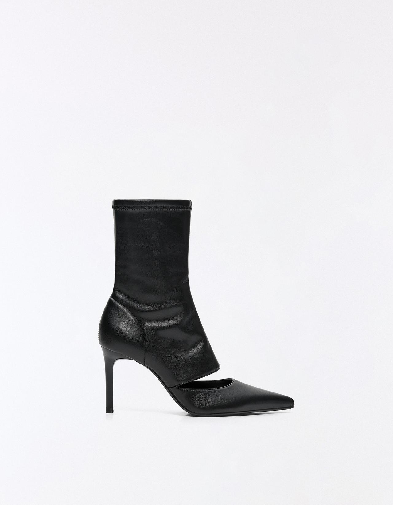 Cut-out heeled shoes — BLACK