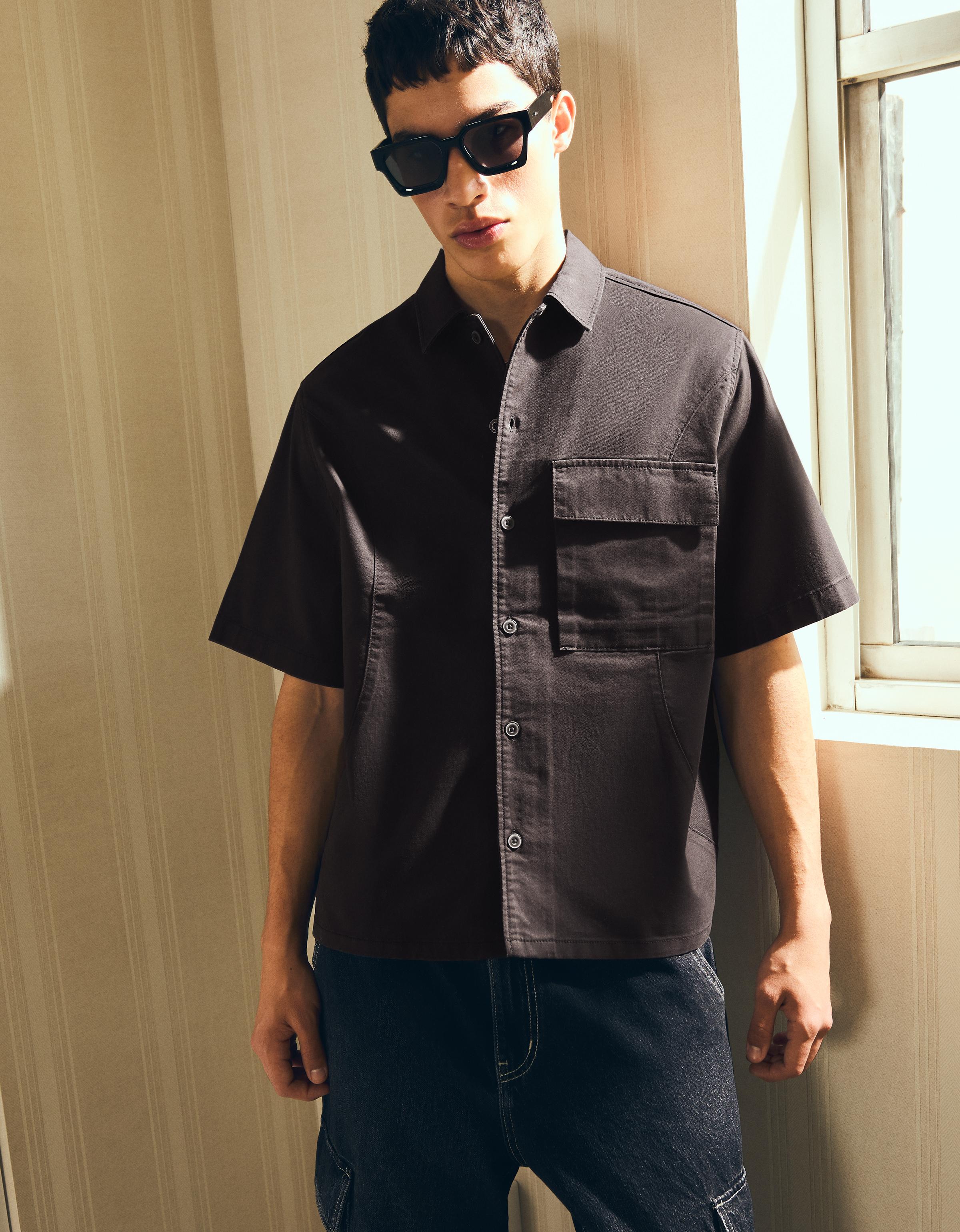 Boxy fit kısa kollu gömlek - Görsel 16