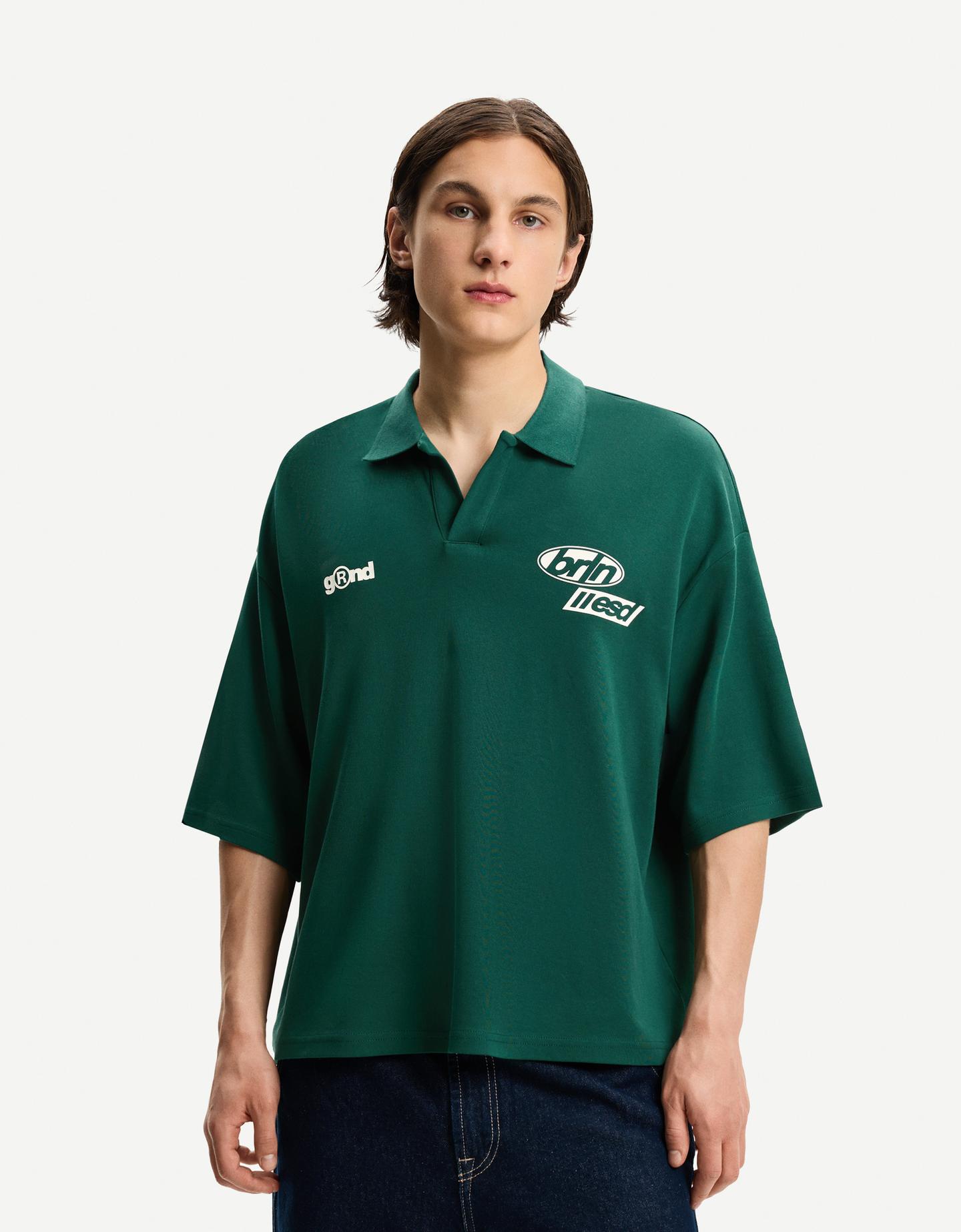 Bershka koszulka polo oversize z krótkim rękawem i nadrukiem zielony