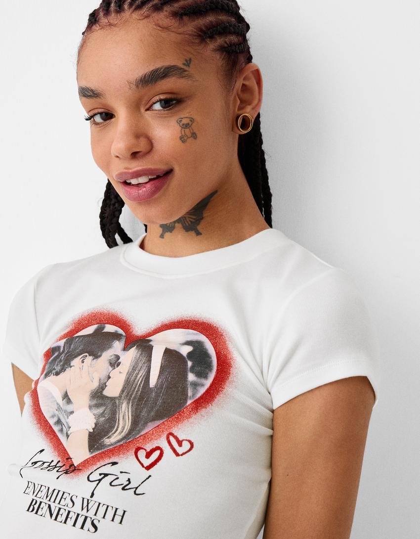 Gossip Girl – koszulka z krótkim rękawem - BSK Teen | Bershka