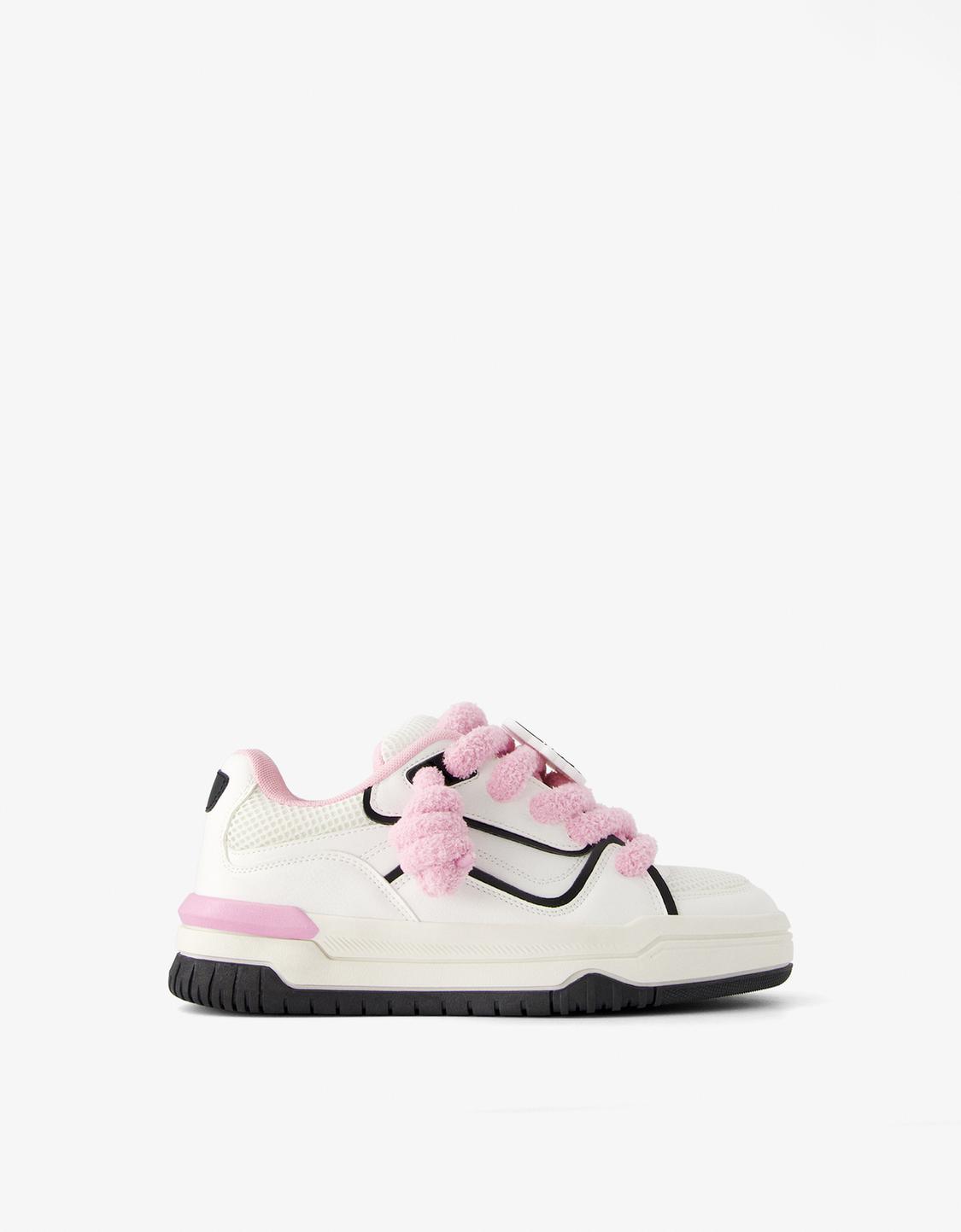 Hello Kitty Mania skate trainers