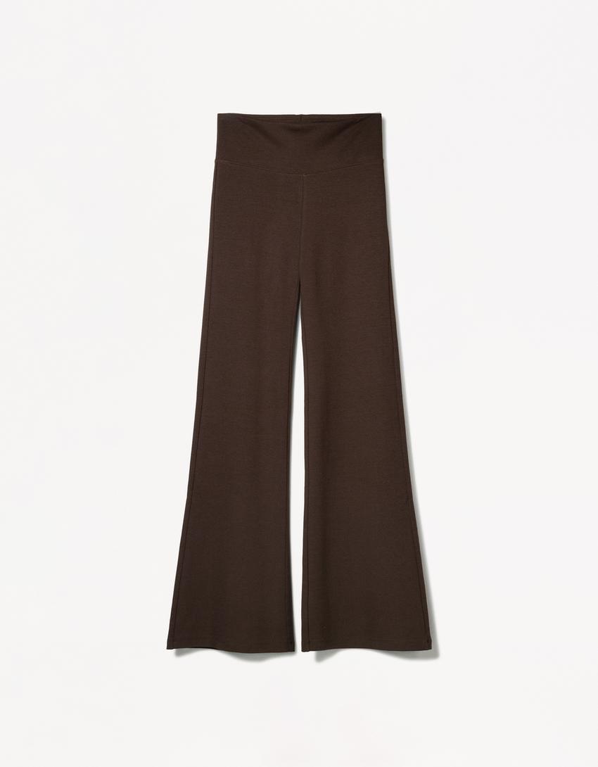 Pantalón flare-Marrón