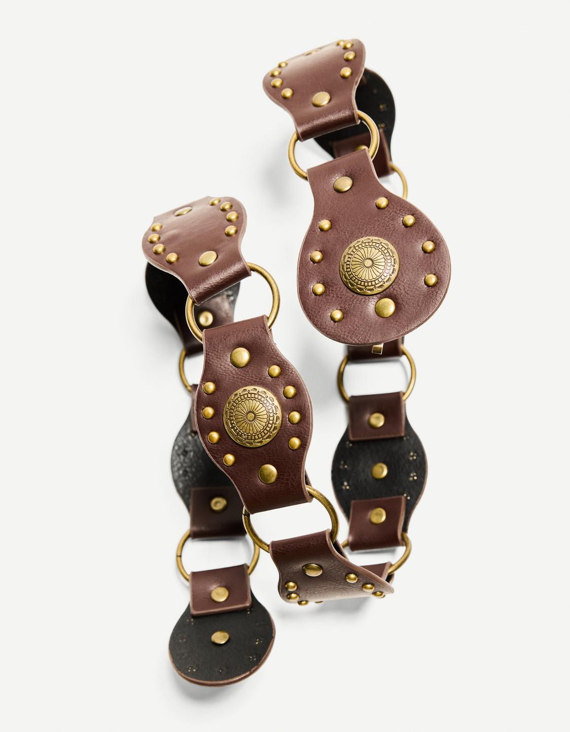 Belt with rings