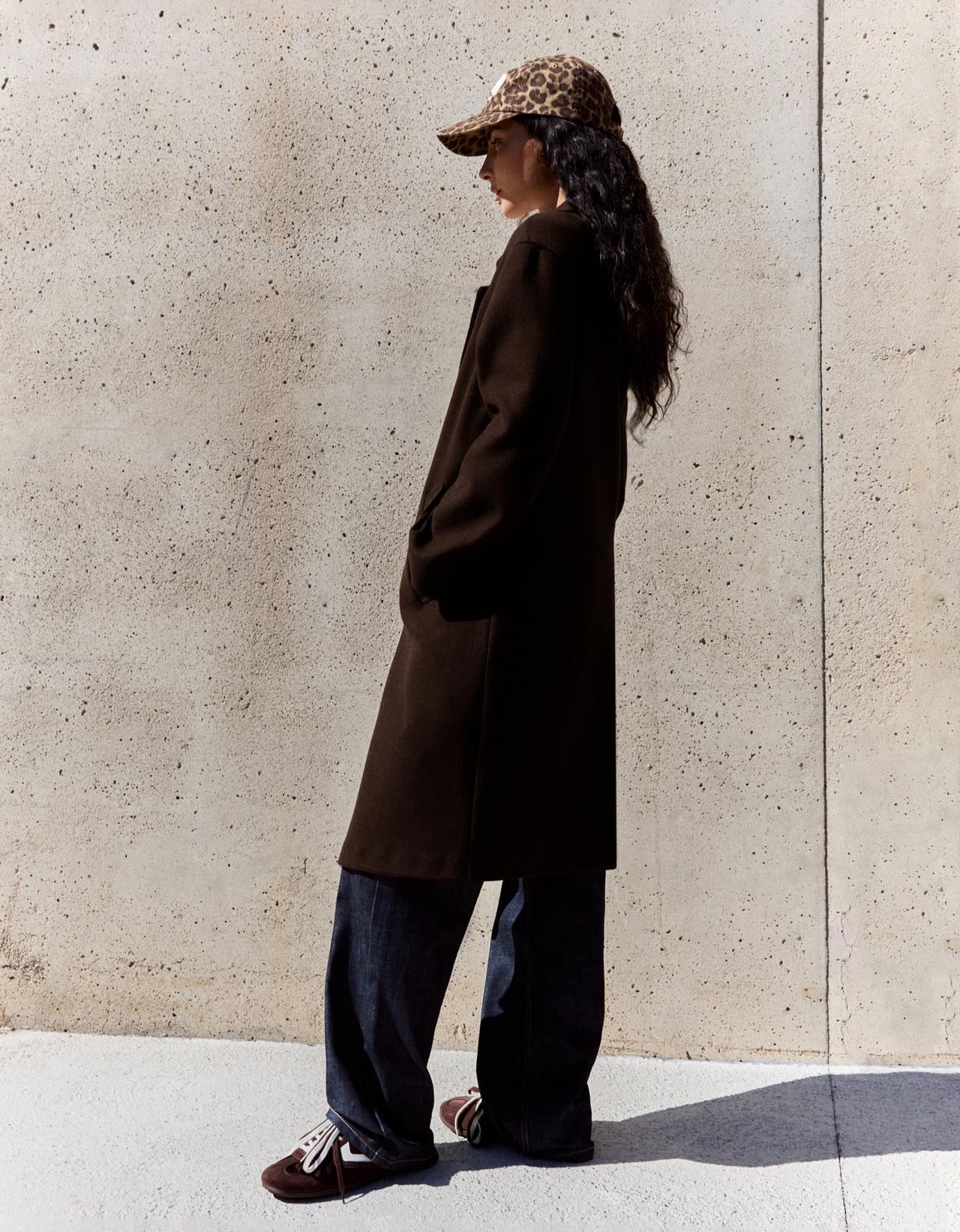 Soft-touch long coat — Brown
