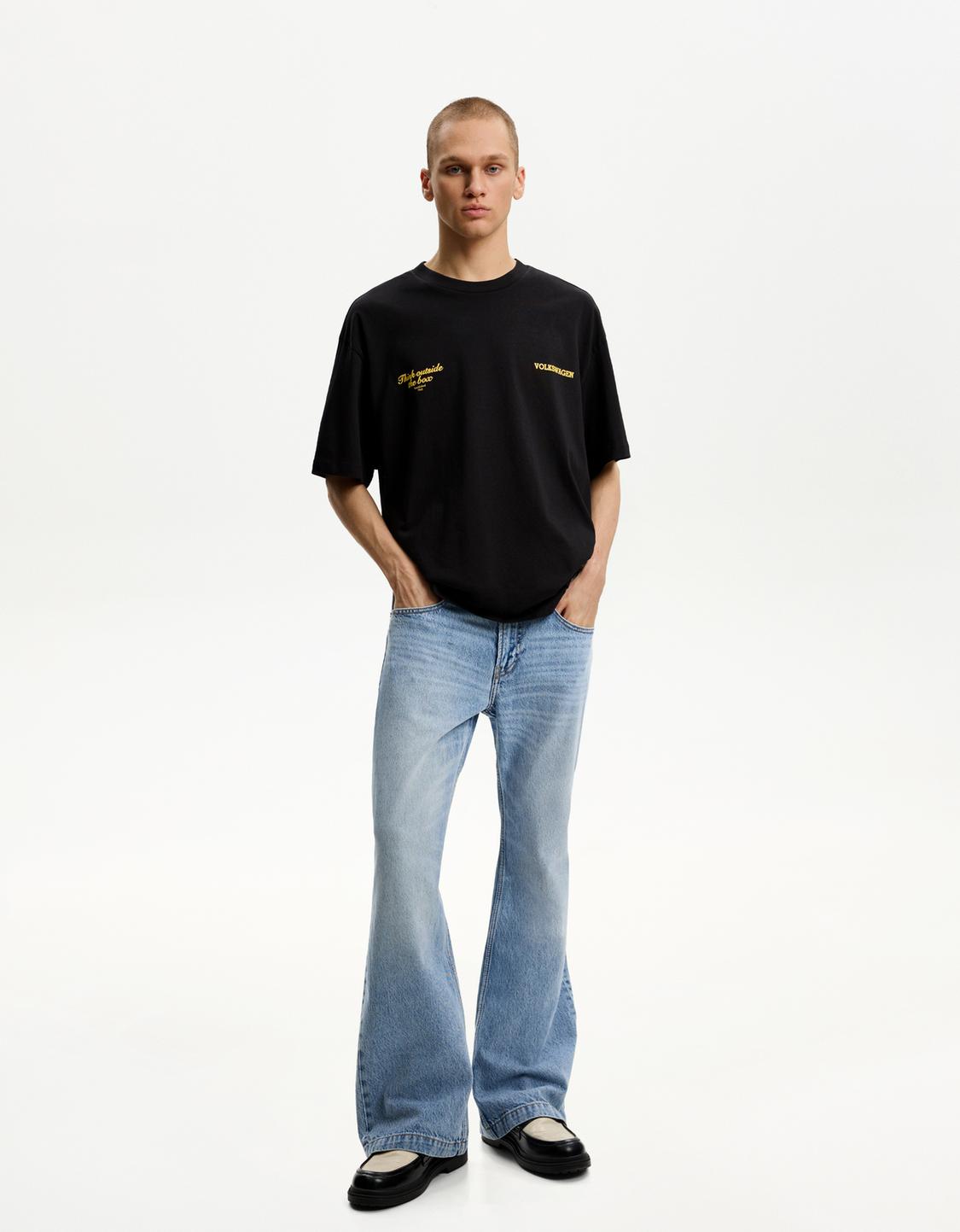 Flared jeans
