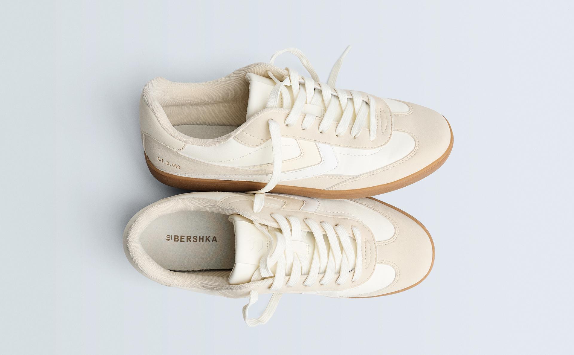 Retro trainers