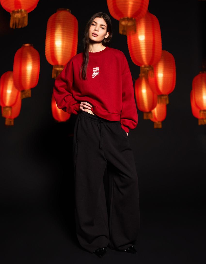 Sweatshirt mit Print-Rot-0