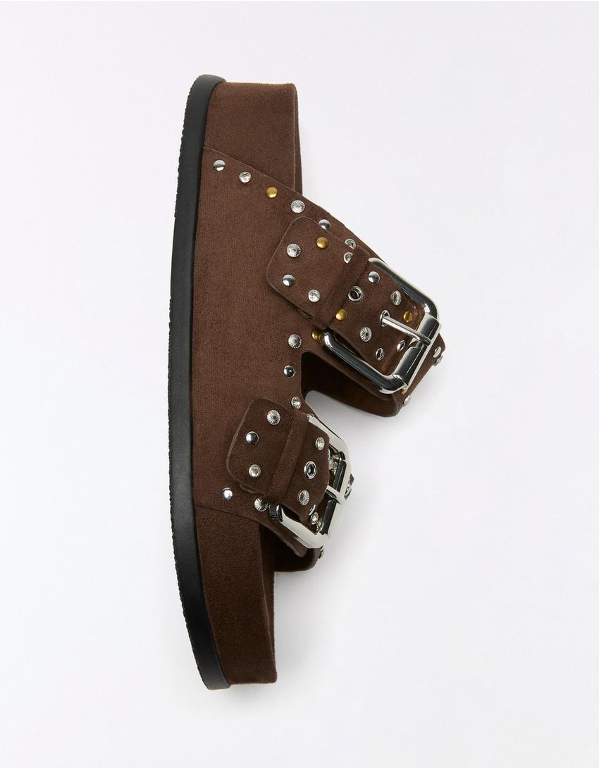 סנדל שטוח עם אבזמים-חום