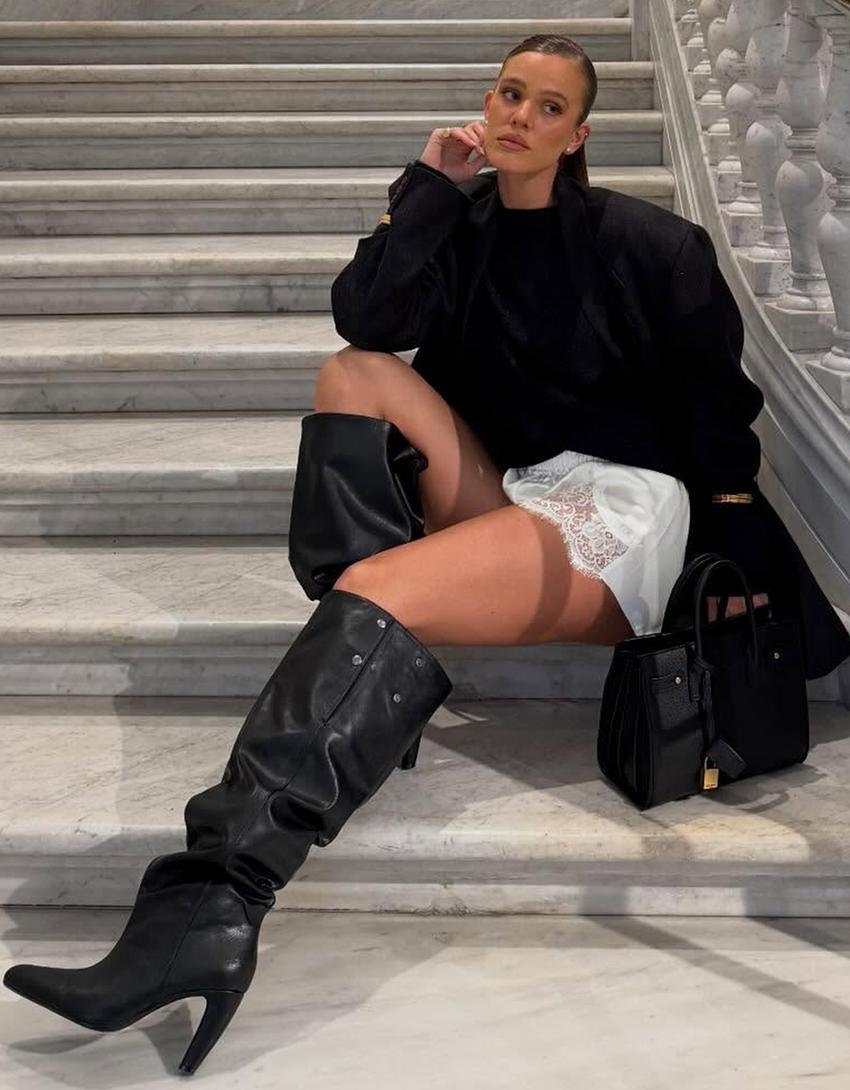 Sateen Bermuda shorts with lace trim-Cream