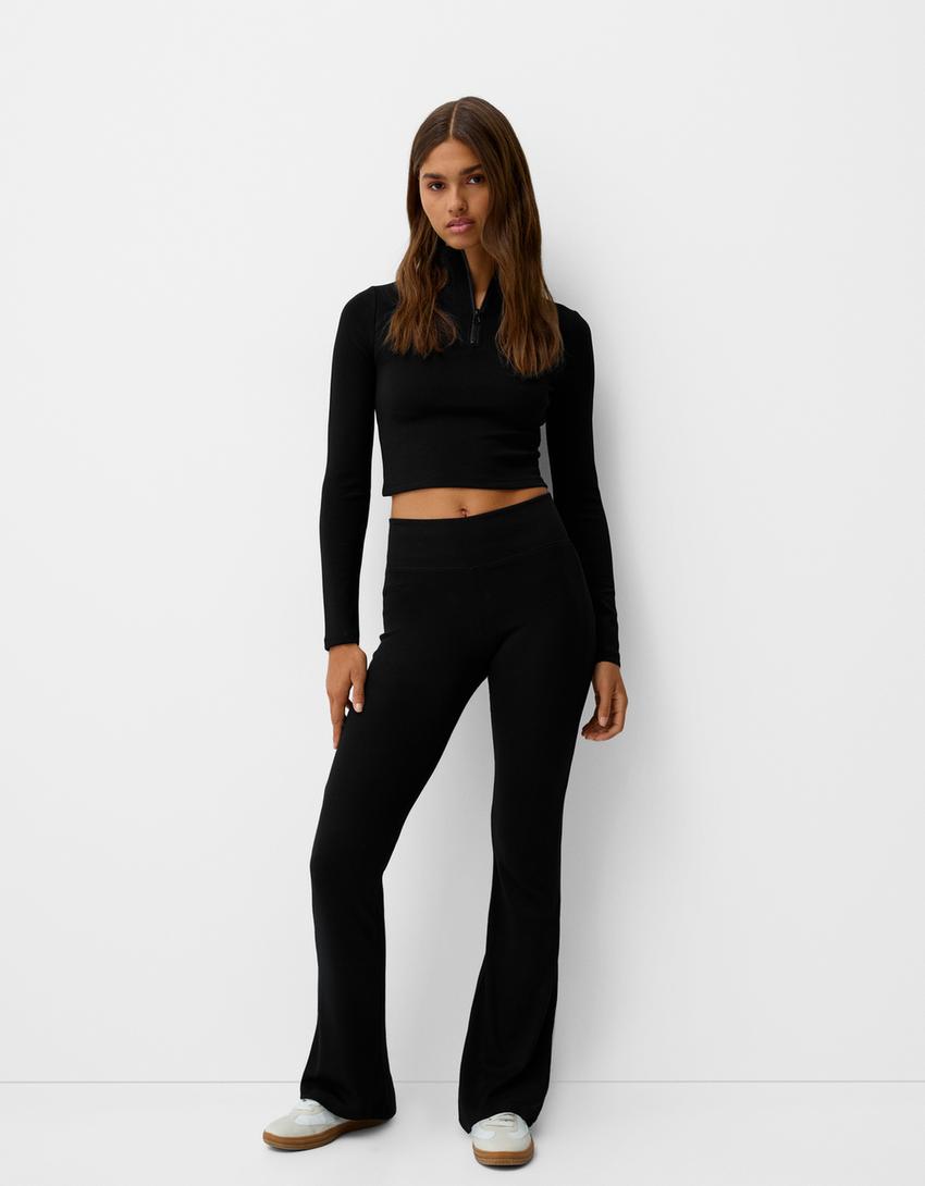 Pantalon flare maille côtelée Pantalons Femme Bershka