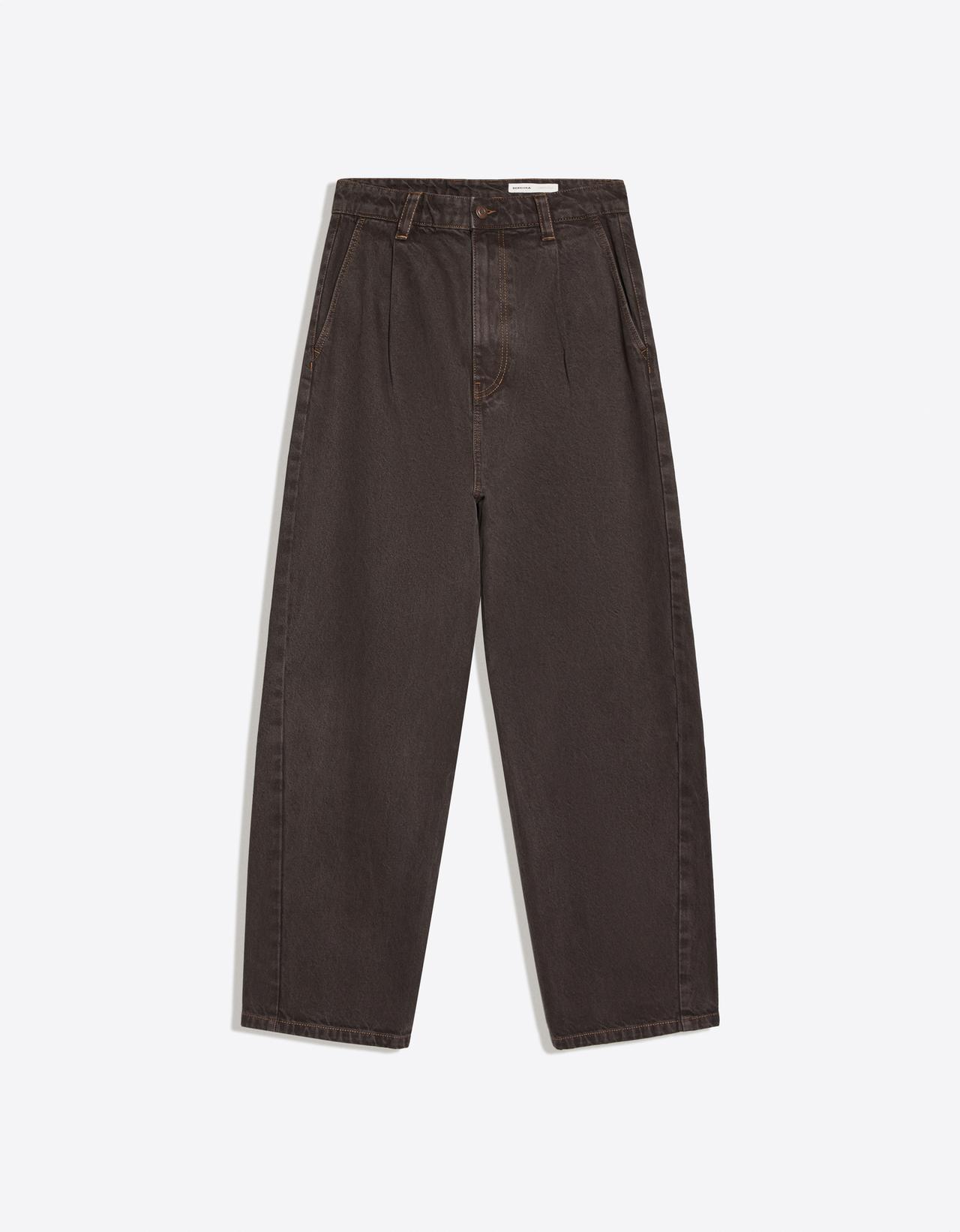 Wide-leg darted jeans — Brown