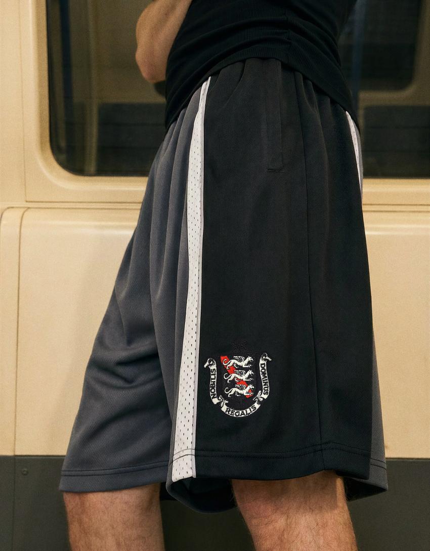 Bermuda met elastische tailleband-Zwart