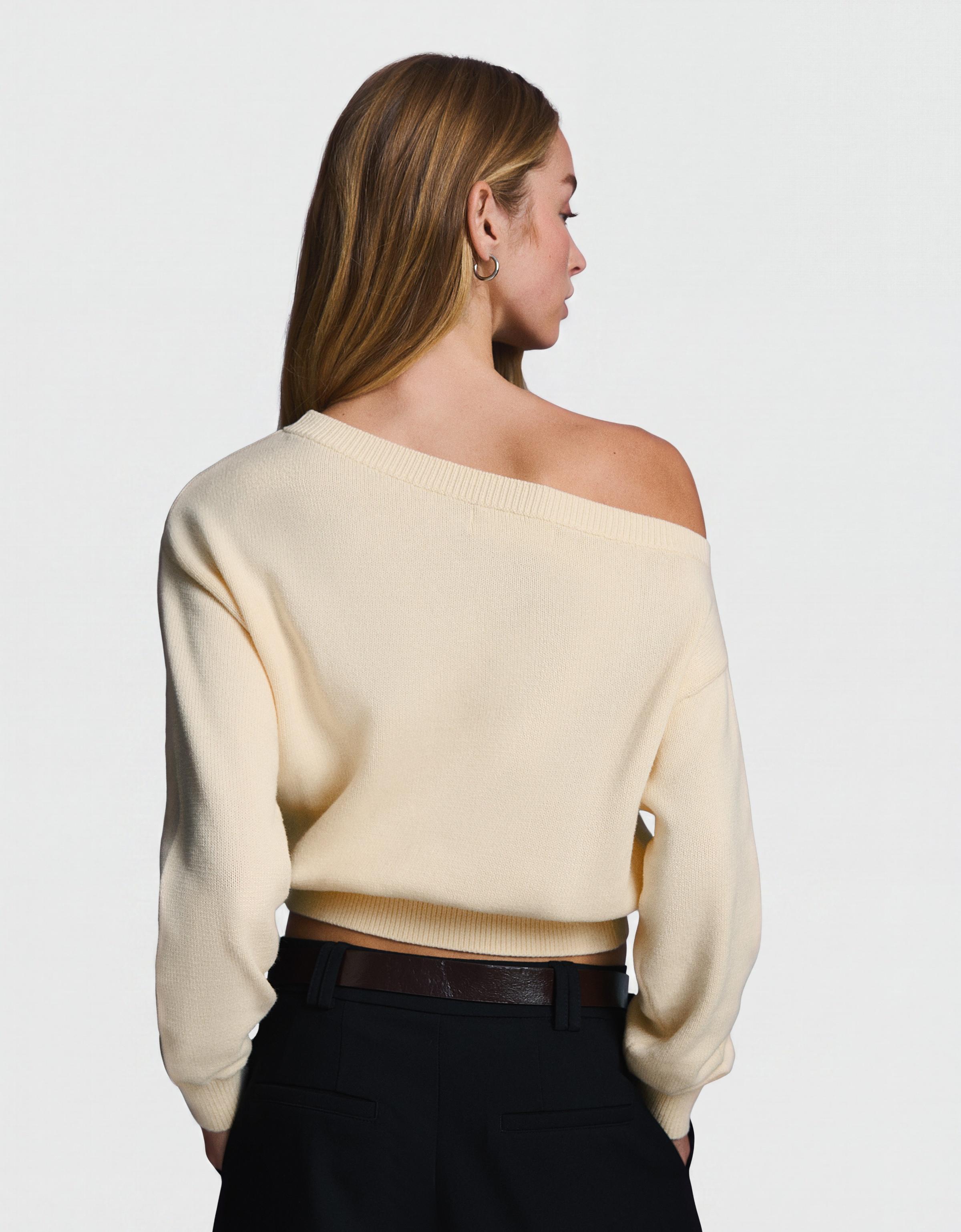 Bear embroidered boat neck jumper — Cream