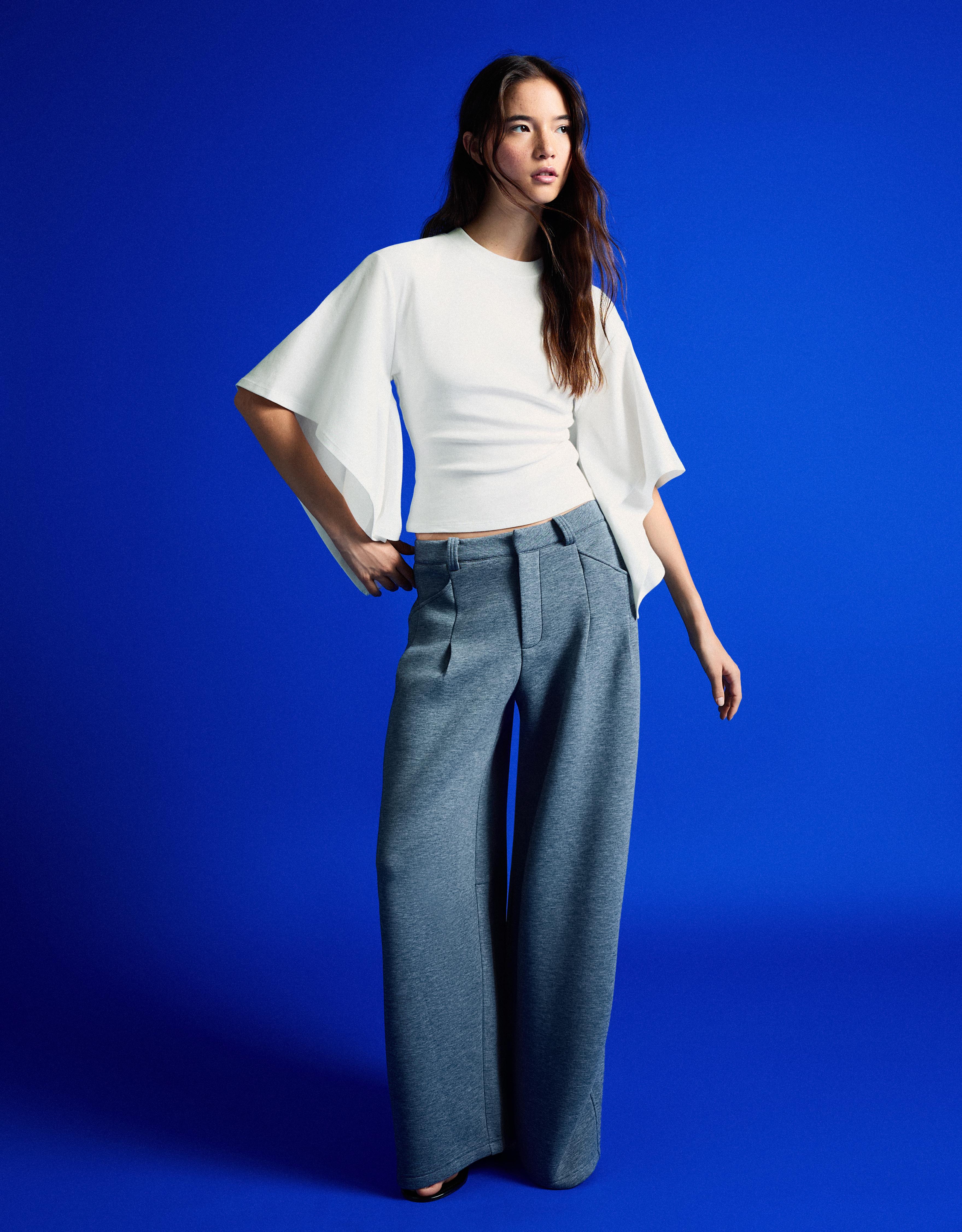 Short sleeve cape T-shirt — Off white
