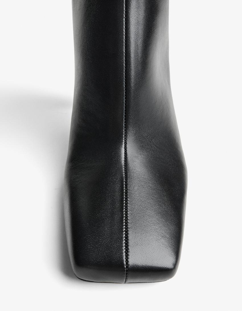 Bottine talon kitten heel bout carré-Noir