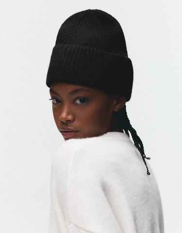 Turn-up knit beanie — Black 1