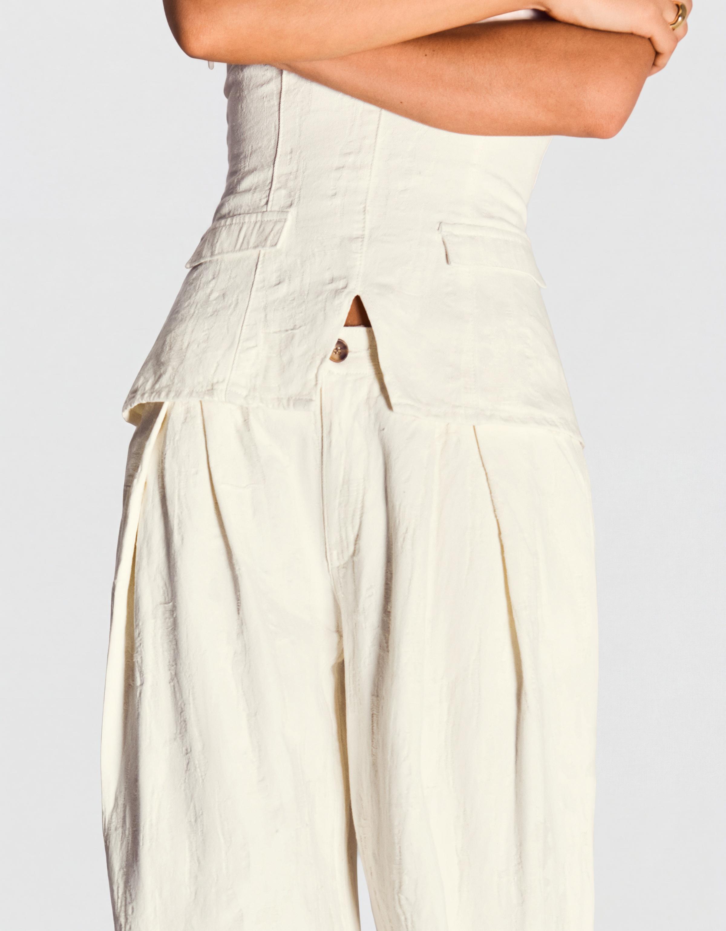 Düşük bel pensli geniş paça jean - Görsel 22