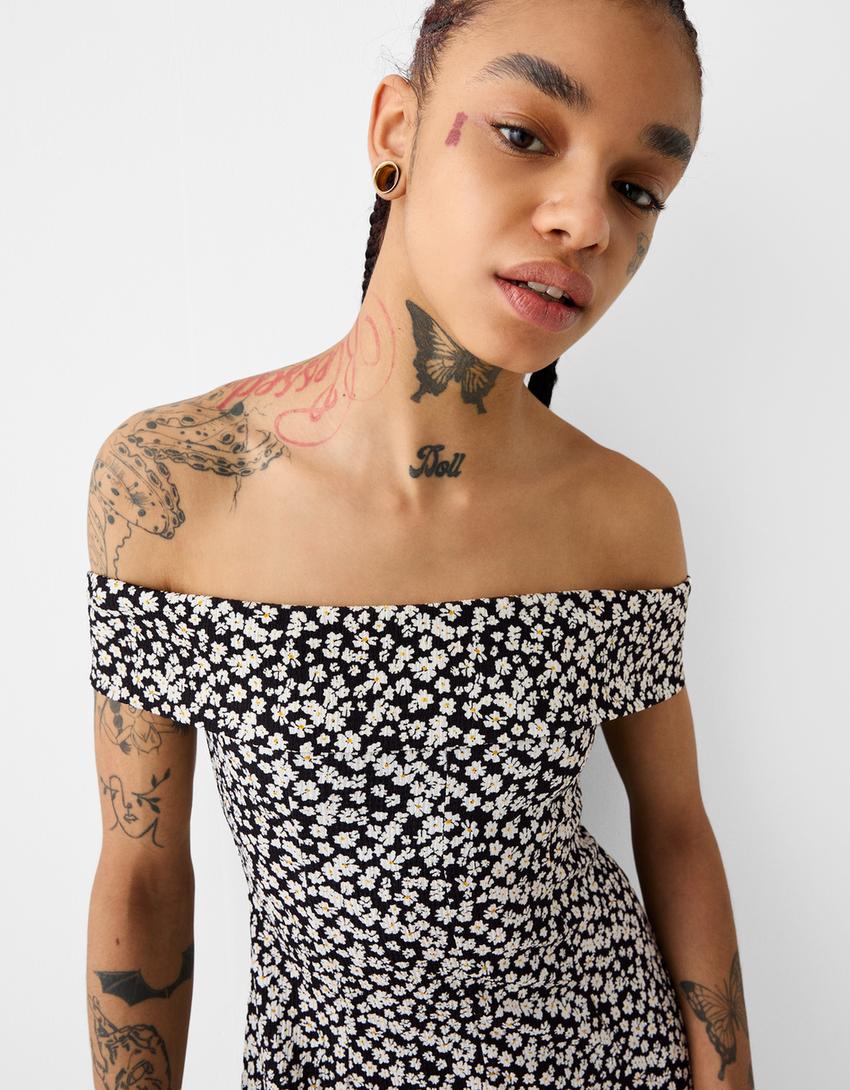 Macacão bardot estampado-Preto-3