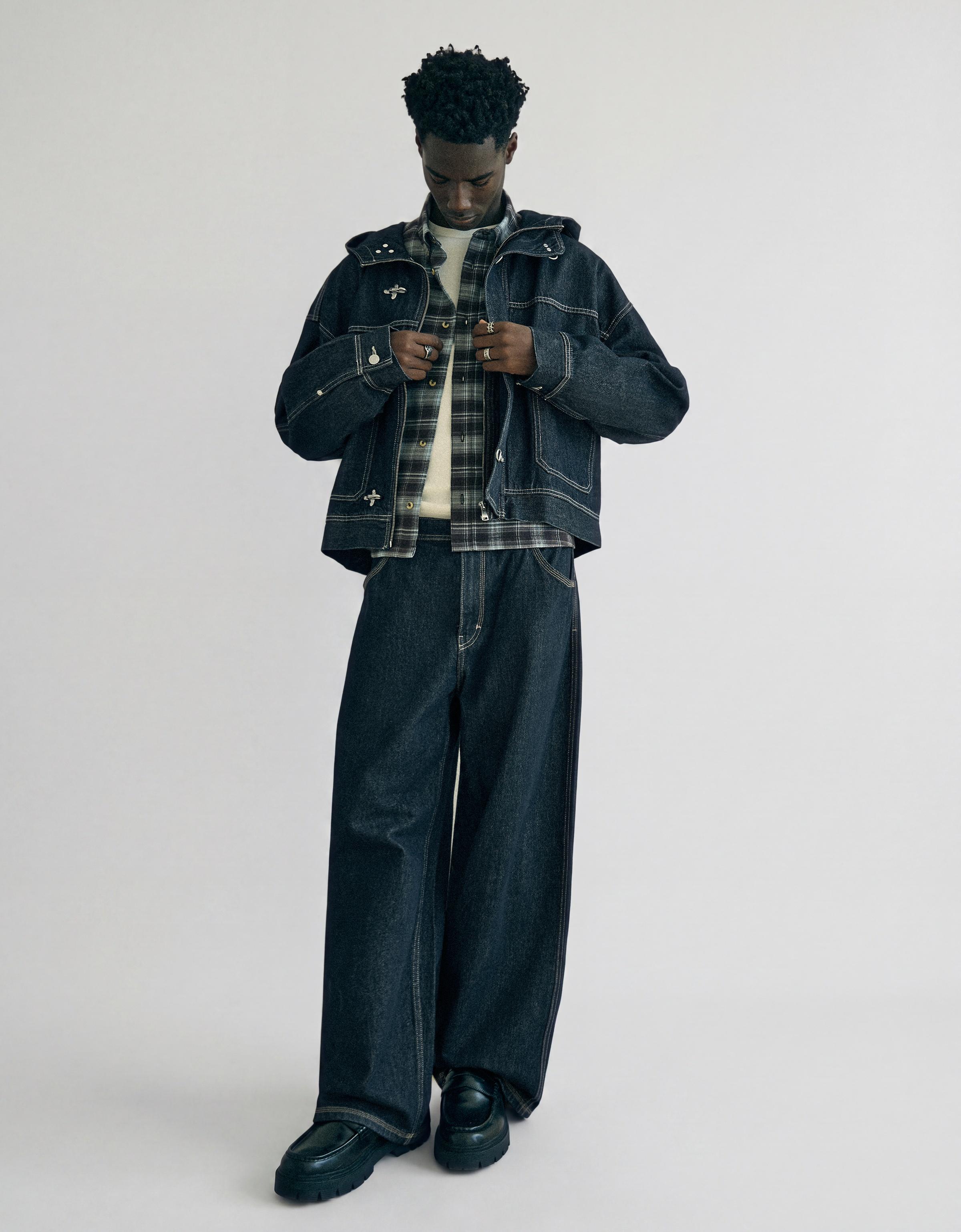 Denim jacket with hood and clasps — Navy