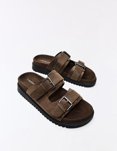 BUCKLED SANDALS — BROWN 4