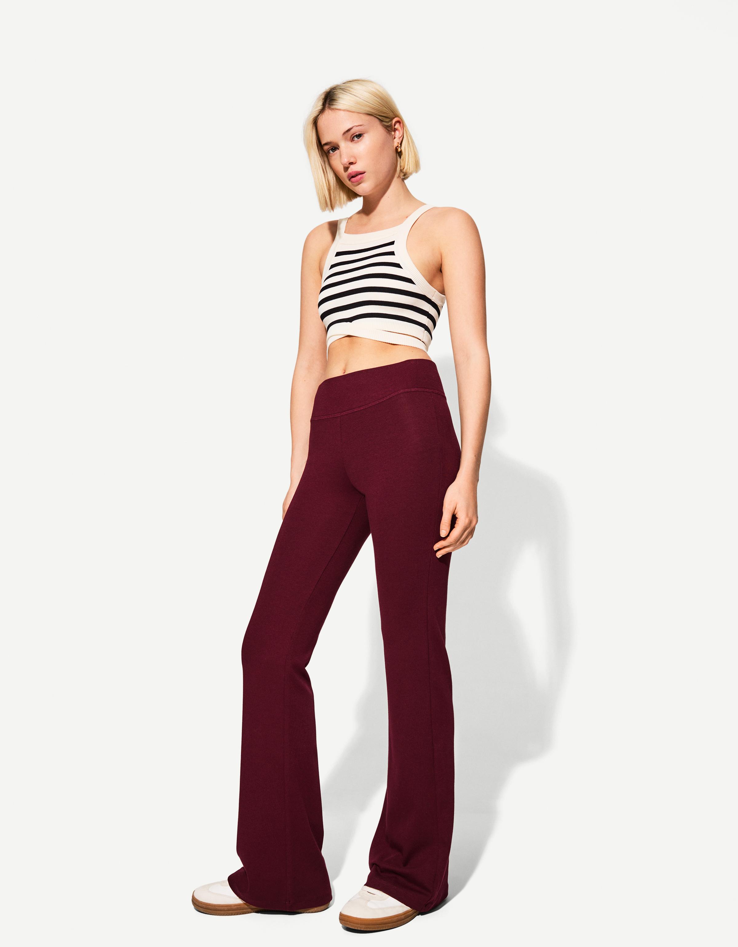 Bershka Rippenstrick-Schlaghose Mit Bund Damen M Bordeaux