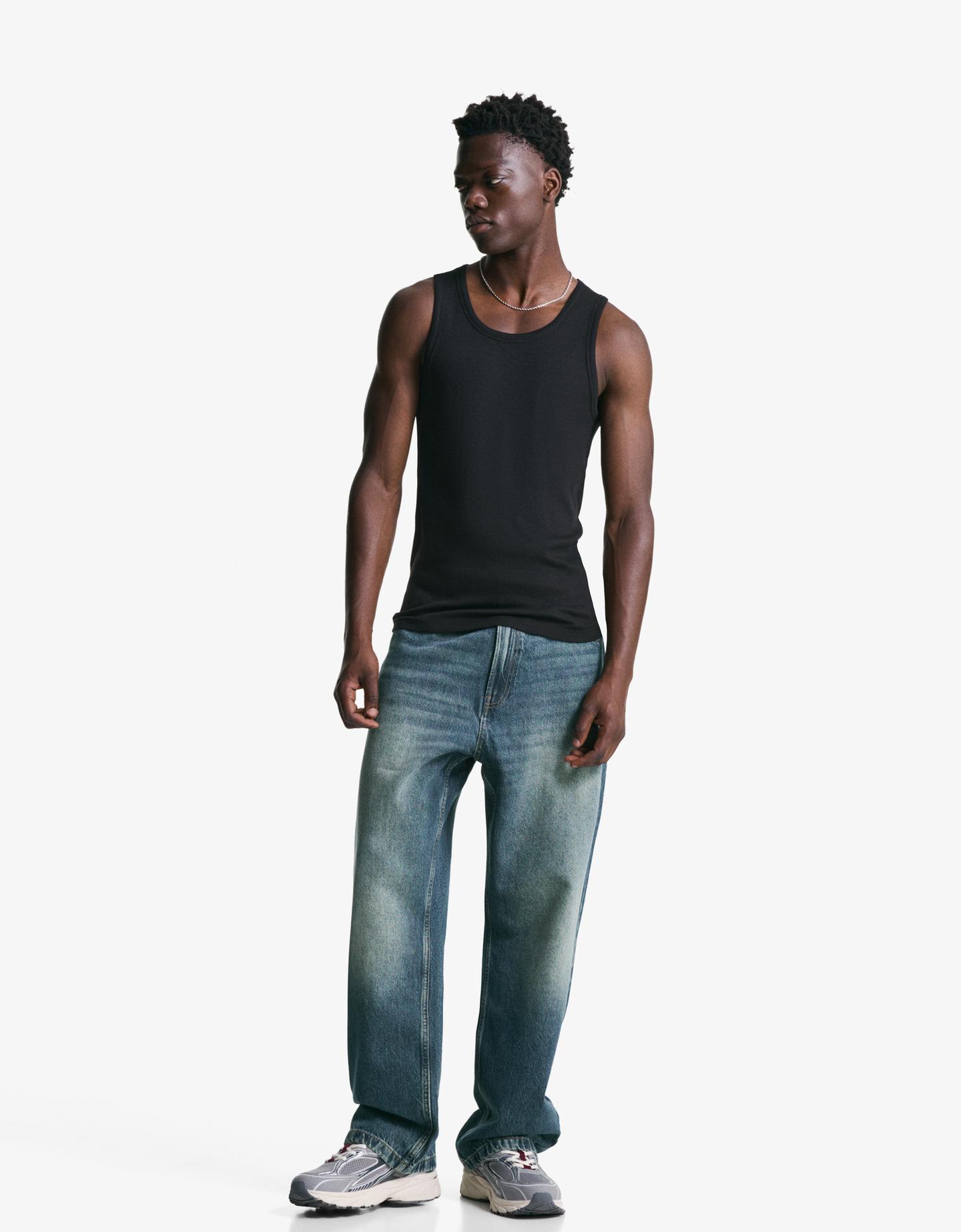 Bershka jeansy o kroju baggy zielony