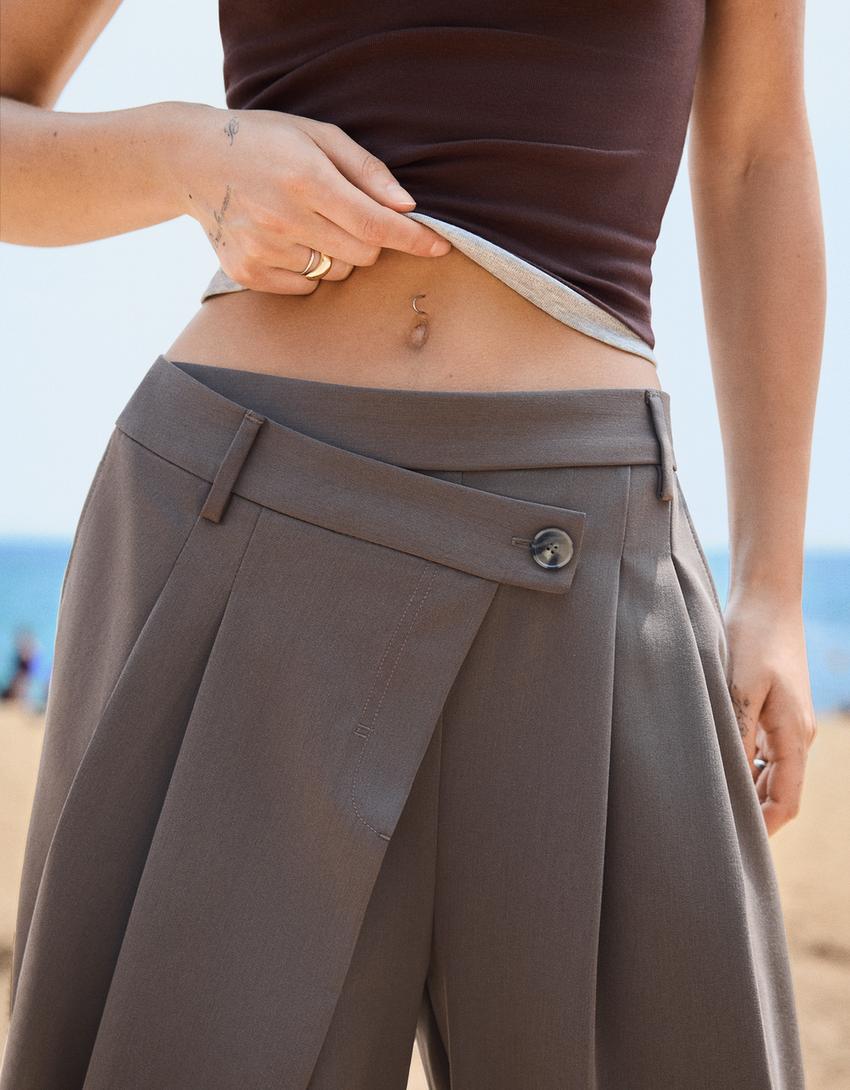 Calças tailored fit com cintura cruzada-Bege escuro-1