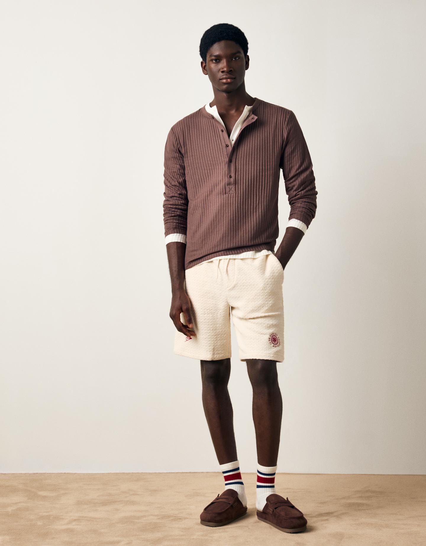 Bershka bermudy regular fit dunlop kremowy