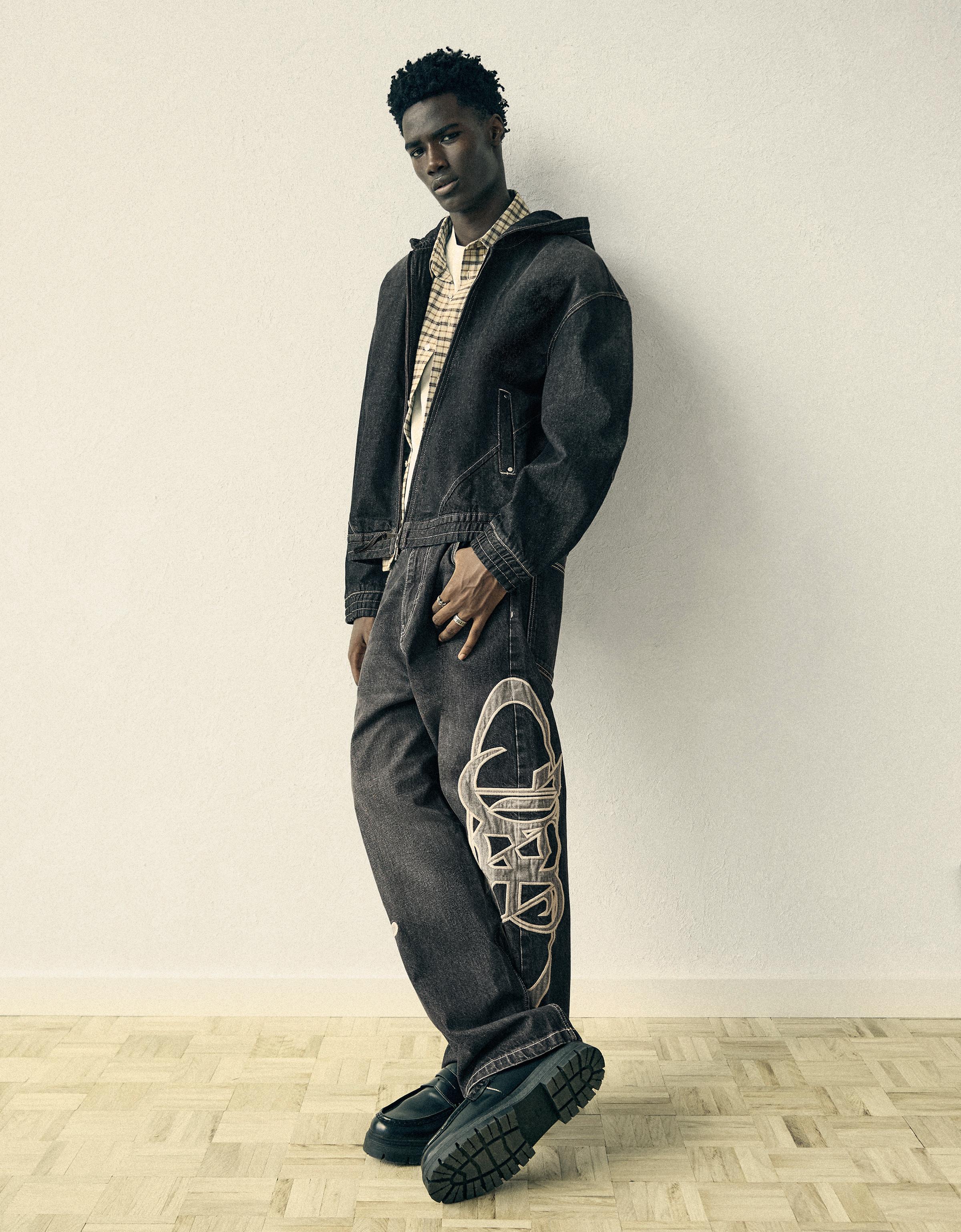 Denim jacket with hood and back embroidery — Black