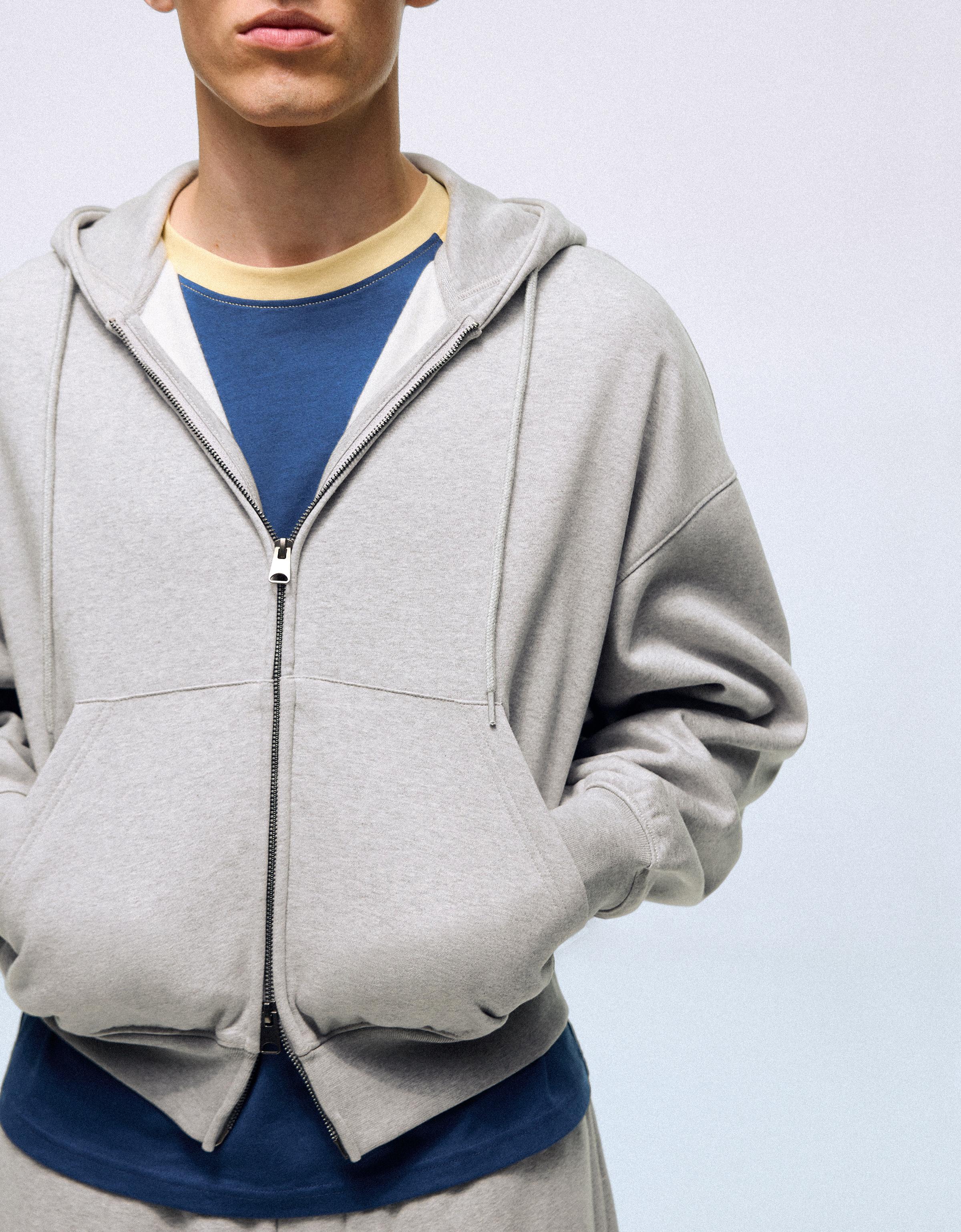 Zip-up hoodie — Grey