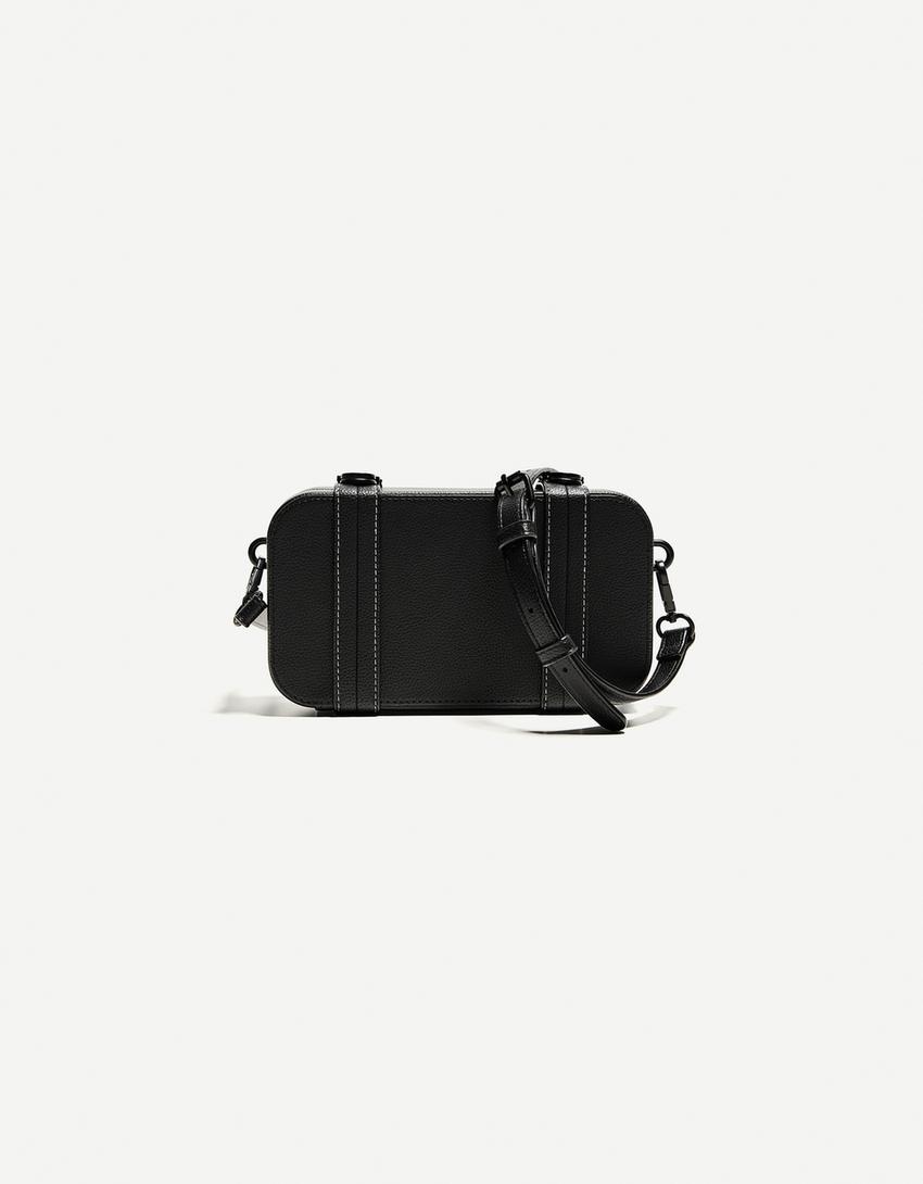 Rigid minaudière with topstitching