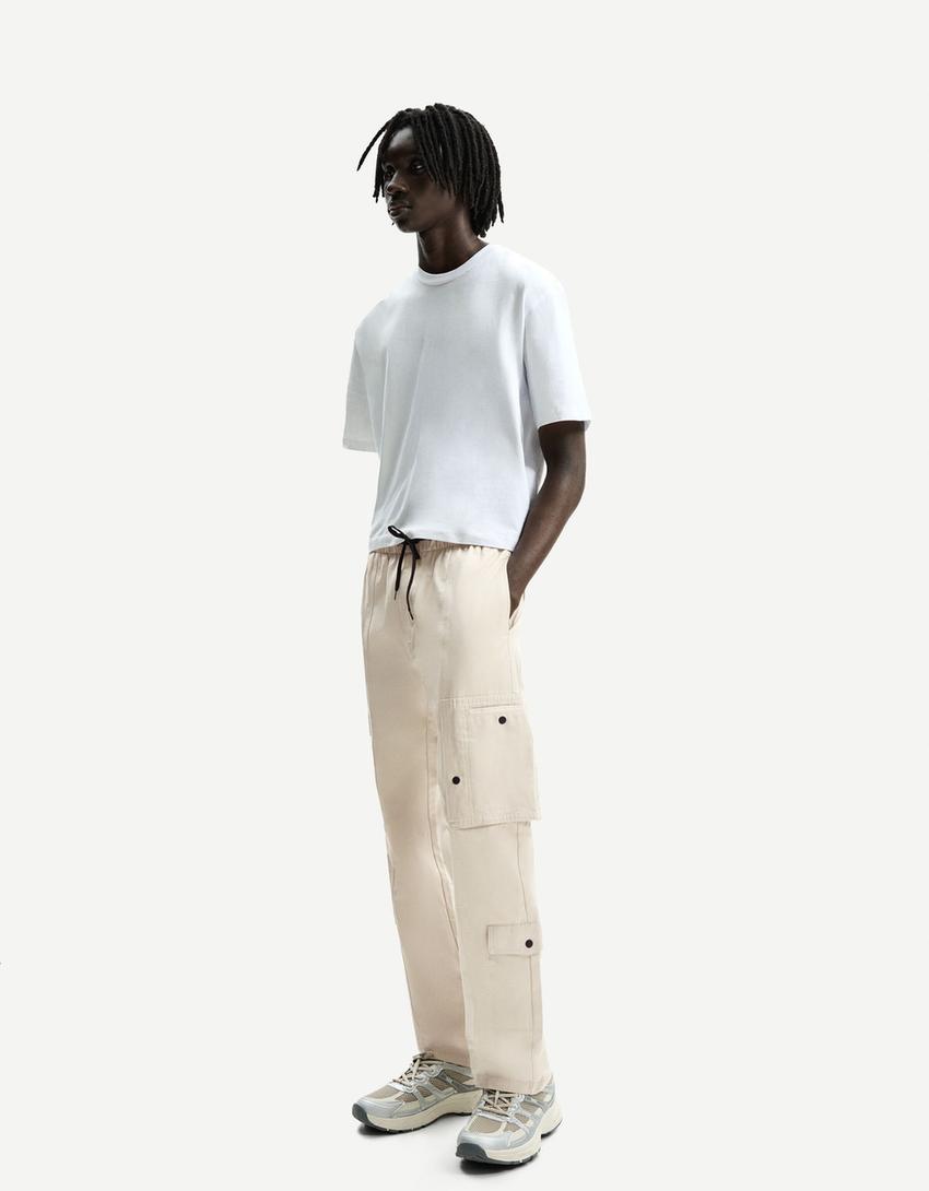 Wide-leg multi-cargo trousers-Sand-1